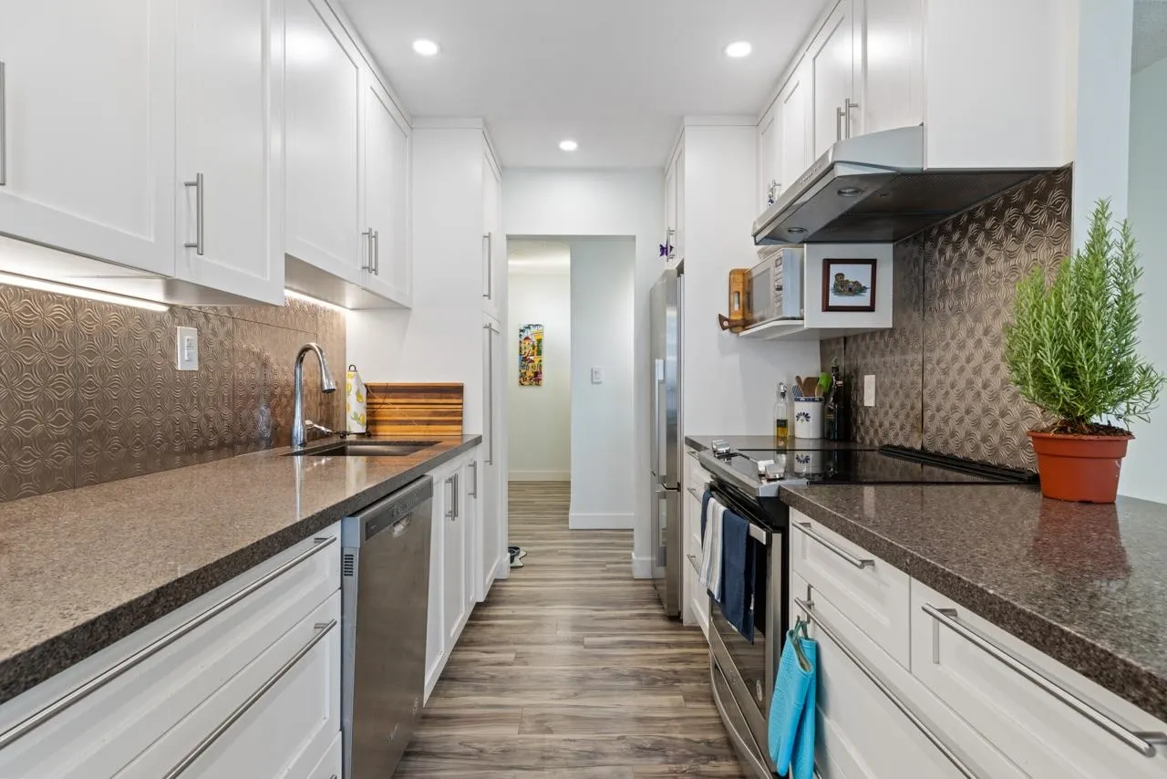 306 1515 Chesterfield Avenue
