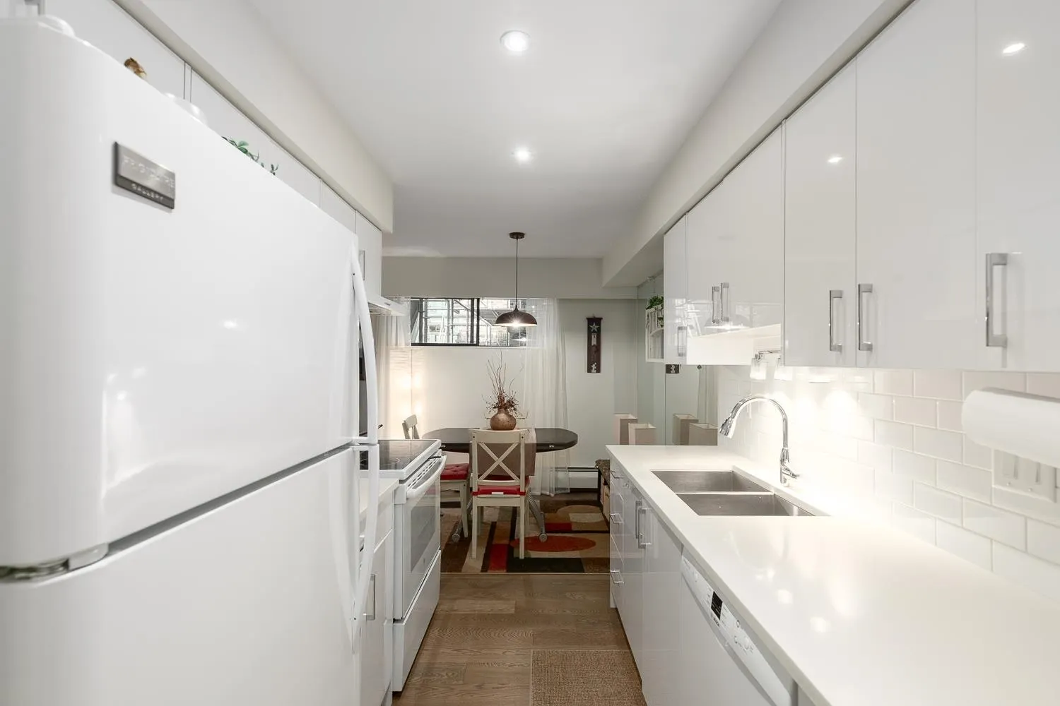 218 2320 W 40th Avenue