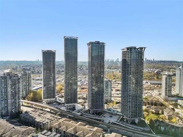 1105 4890 Lougheed Highway