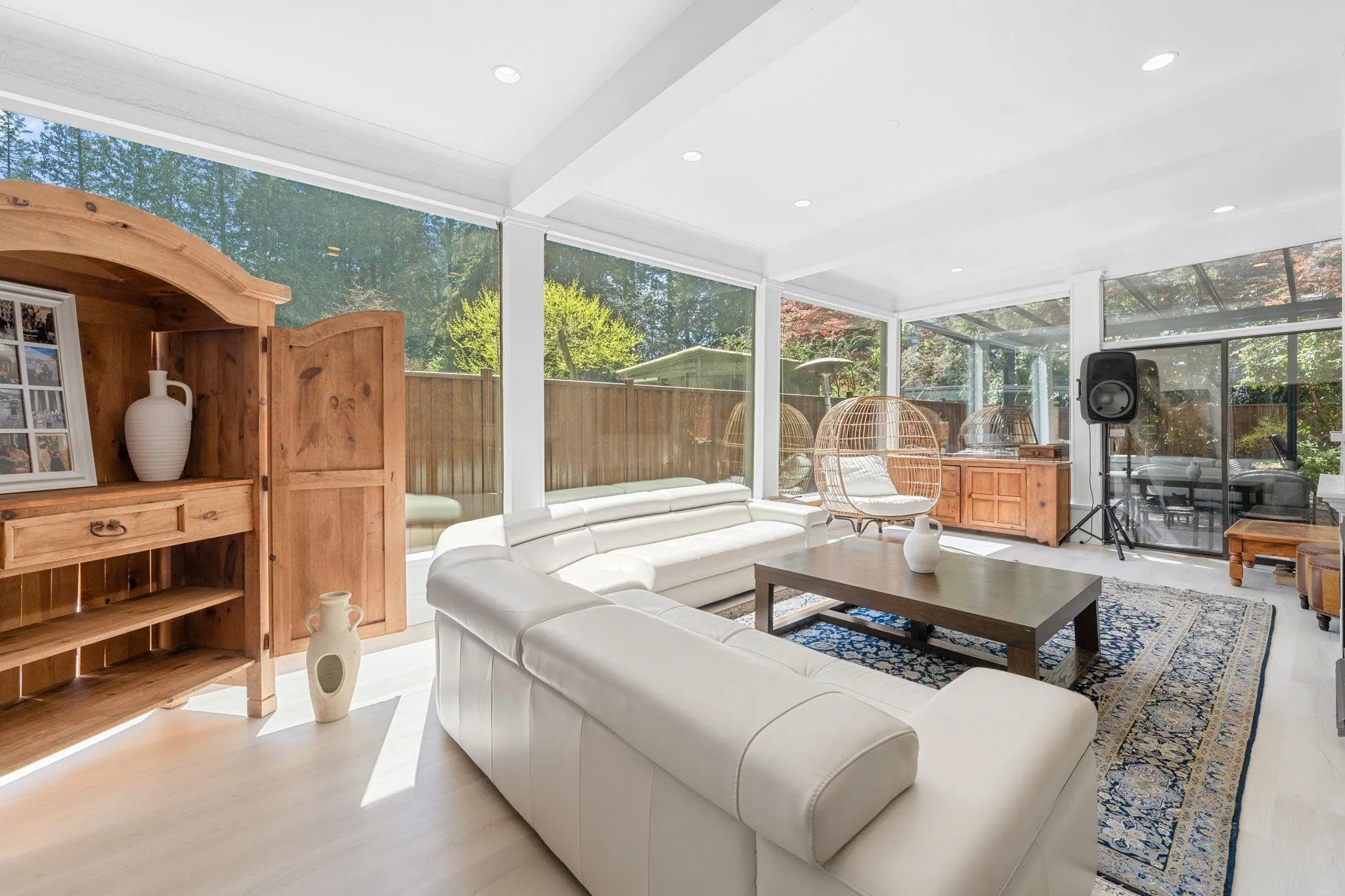 4869 Capilano Road