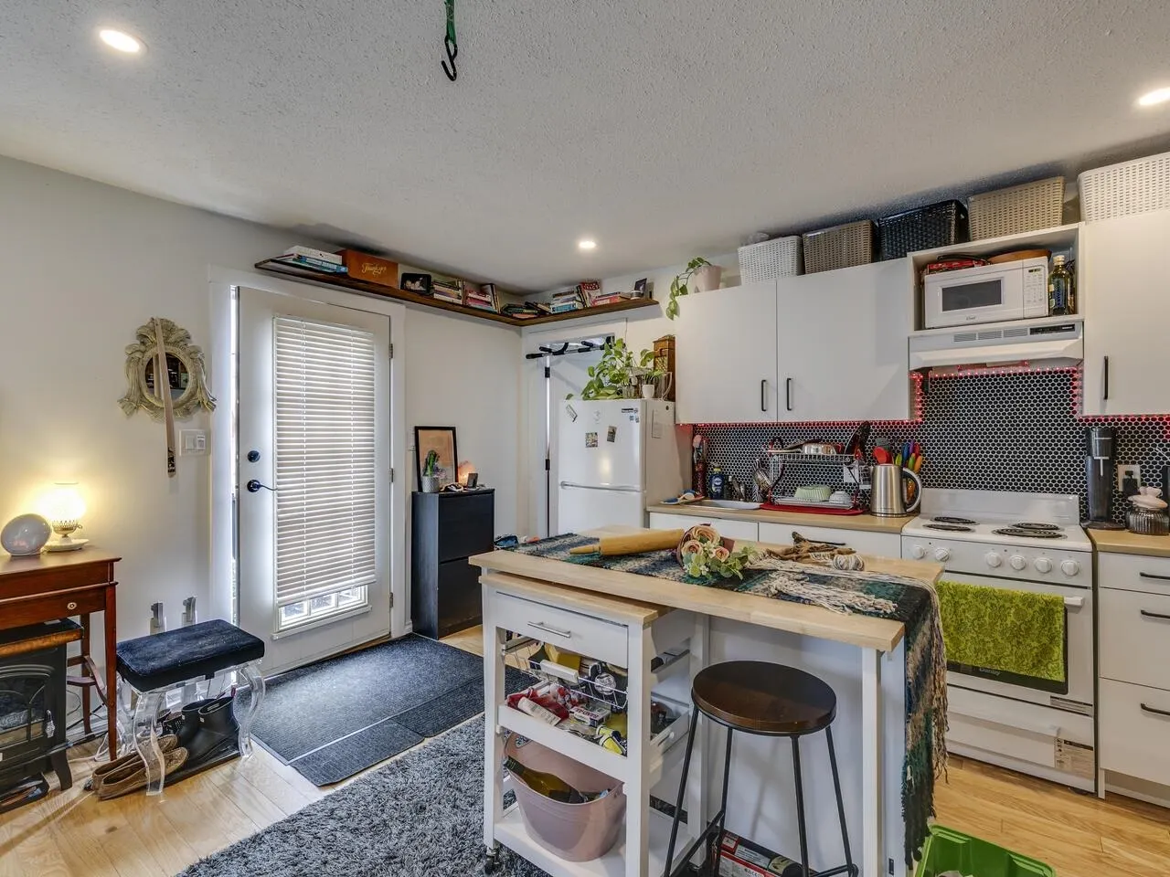 2111 Mamquam Road