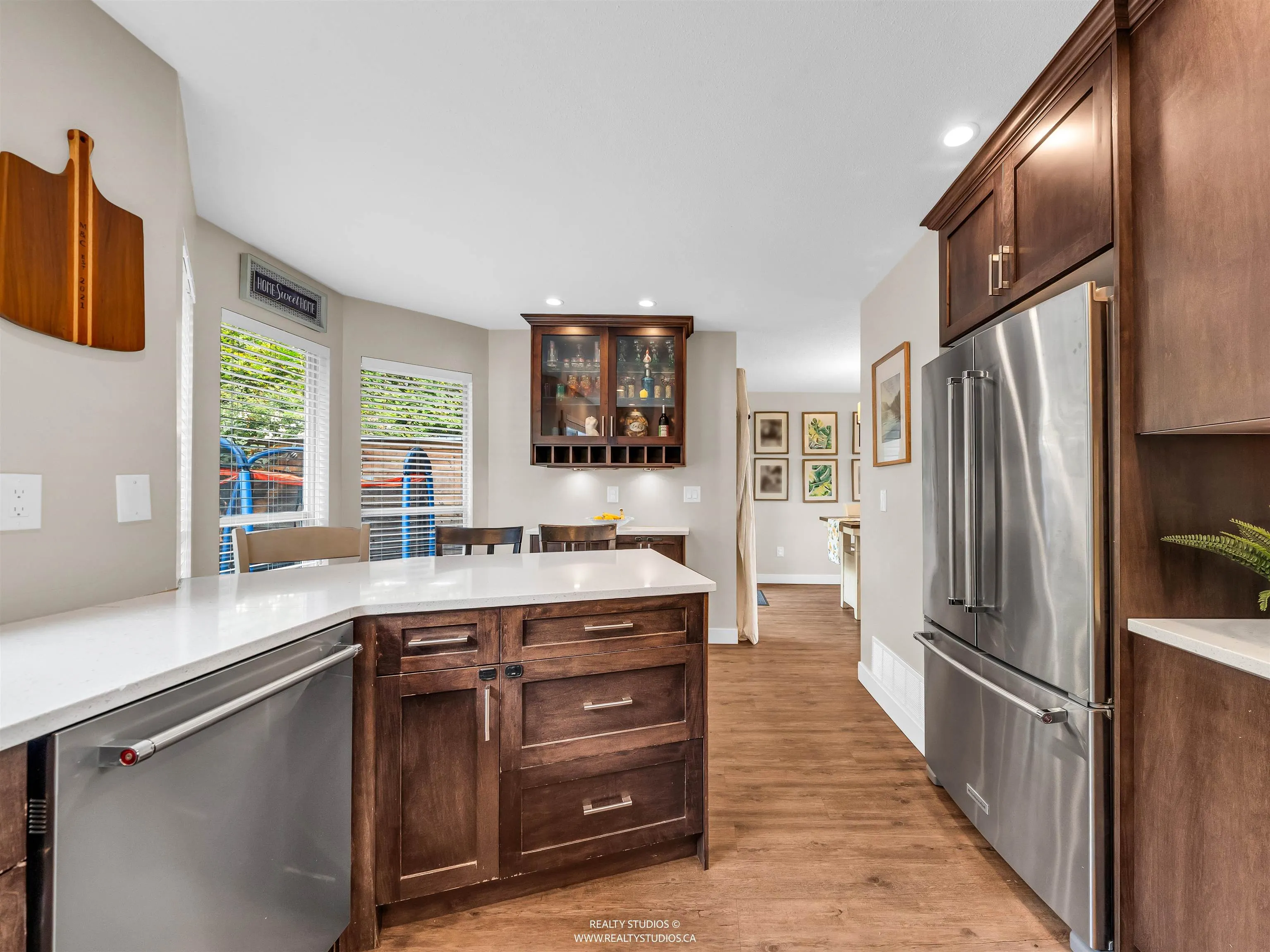 405 1176 Falcon Drive