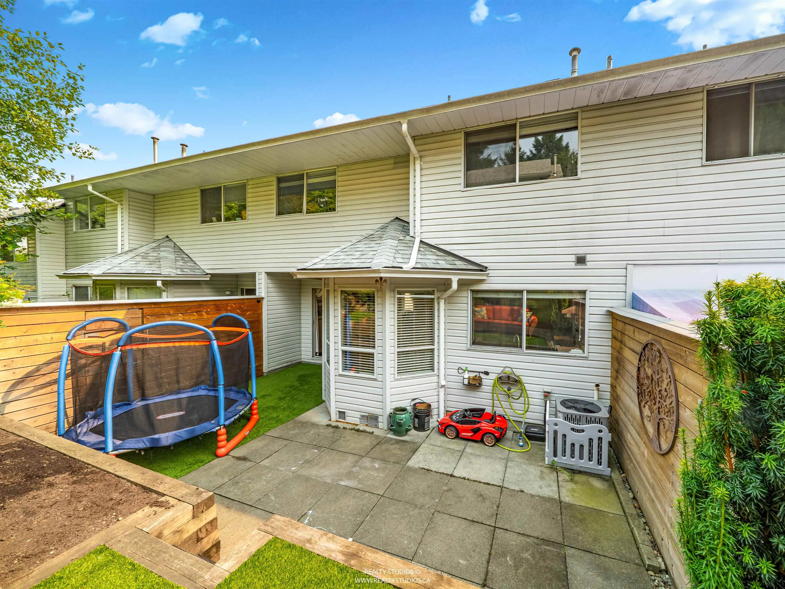 405 1176 Falcon Drive