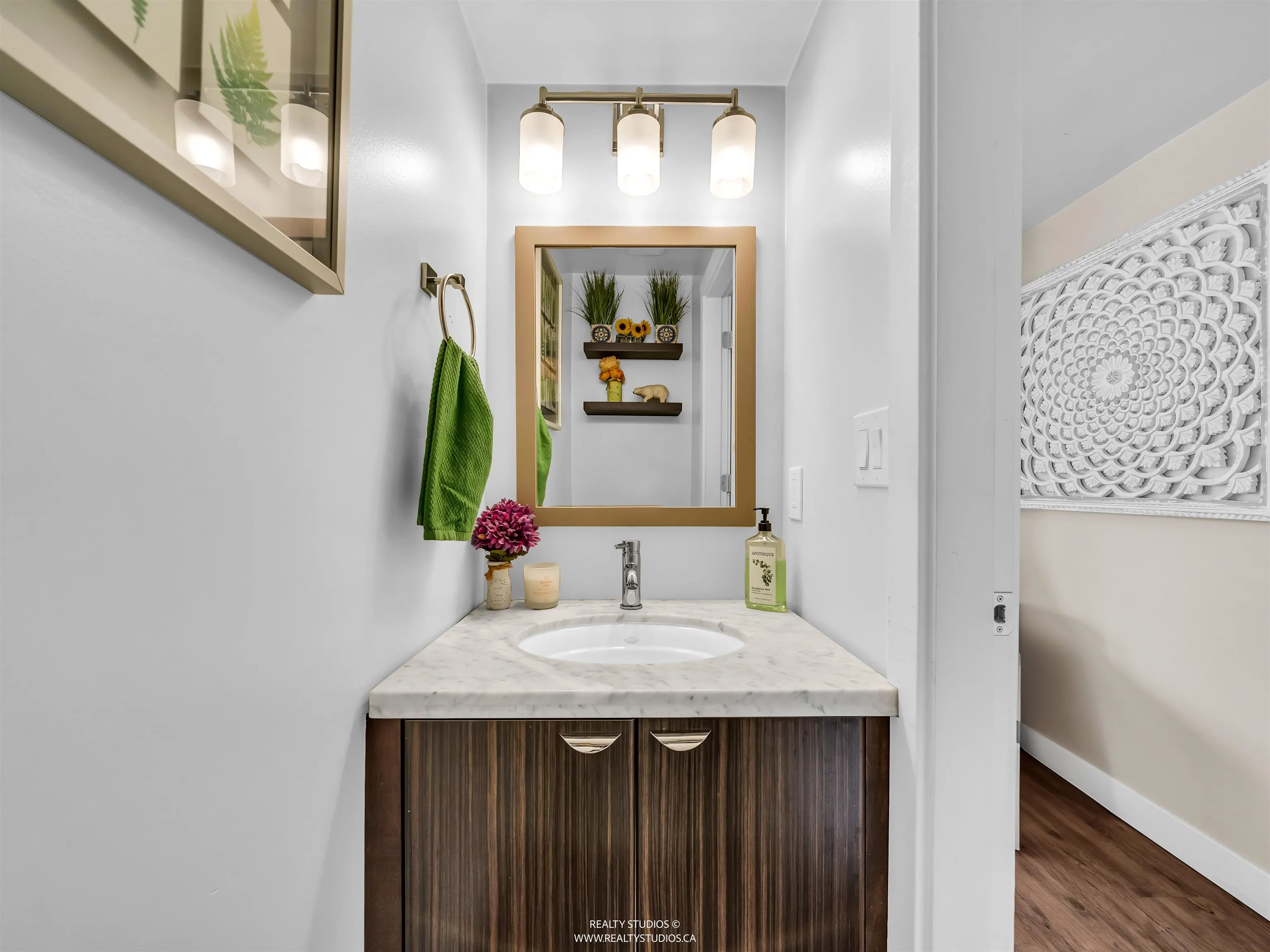 405 1176 Falcon Drive
