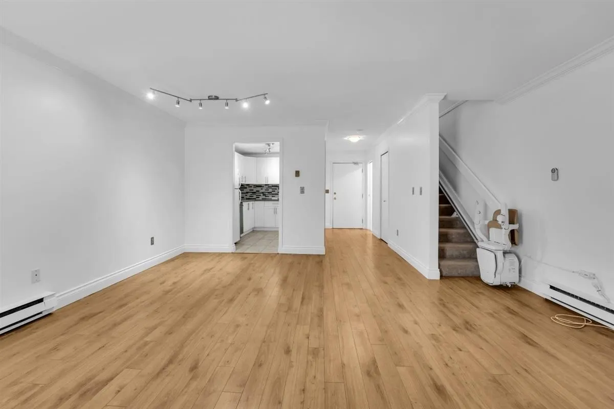 14 8820 Westminster Highway