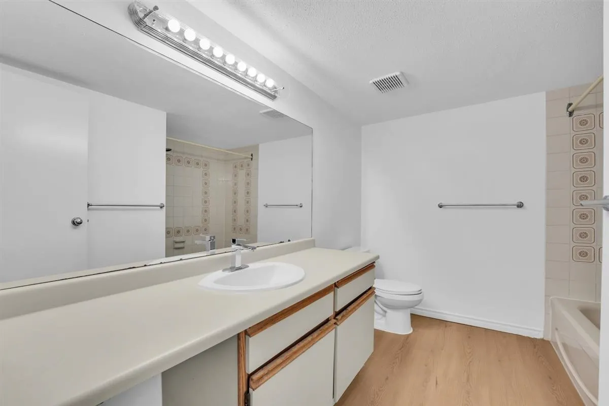 14 8820 Westminster Highway