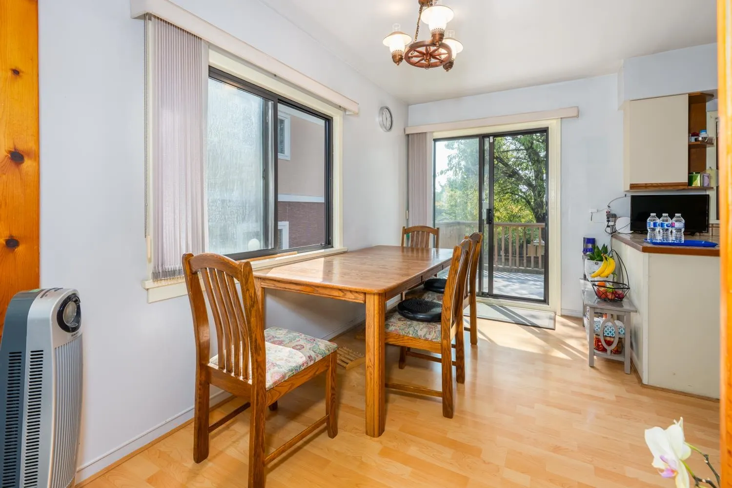298 W 64th Avenue