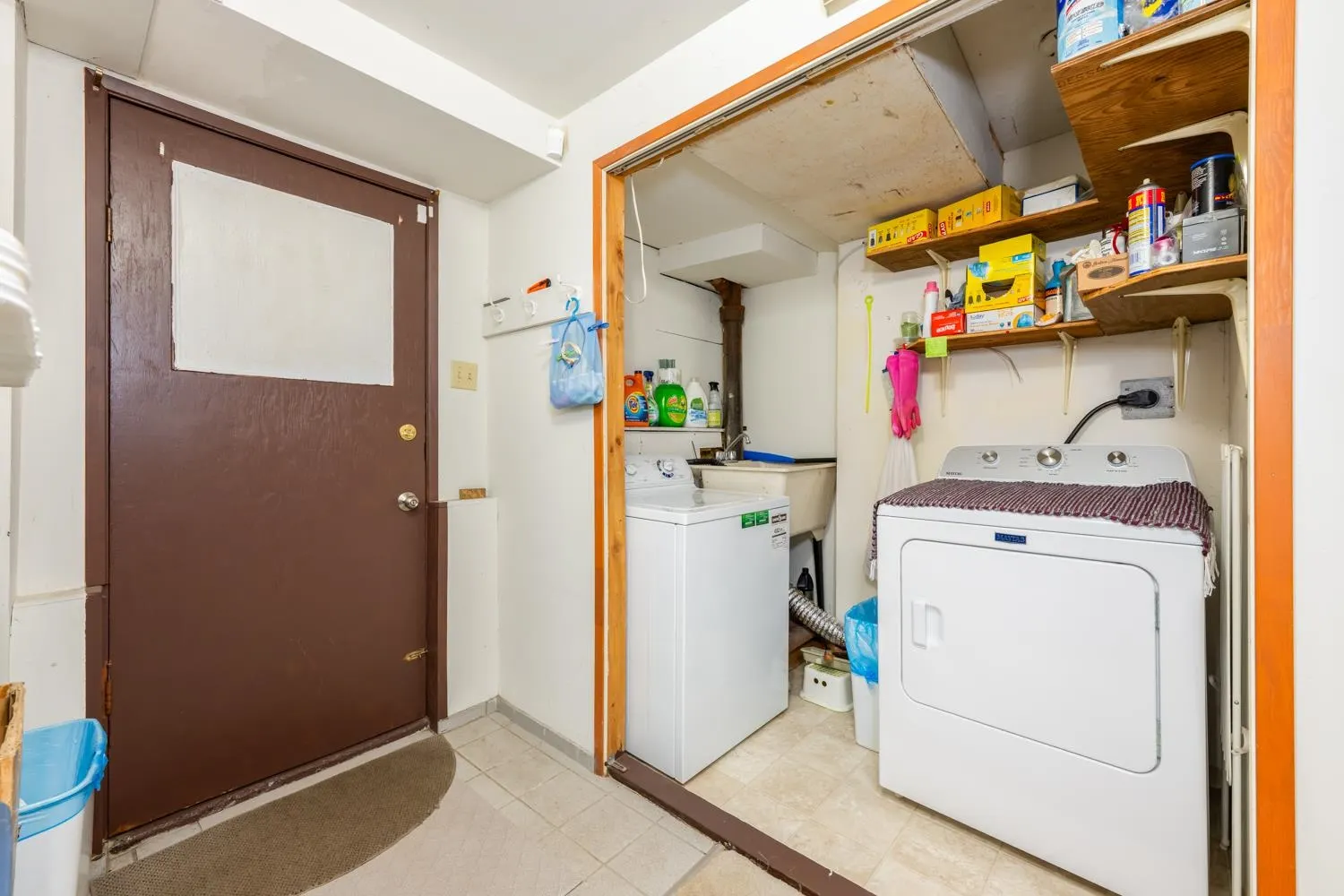 298 W 64th Avenue