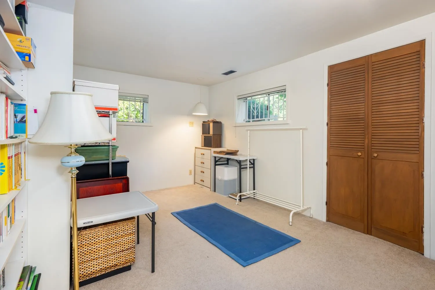 298 W 64th Avenue
