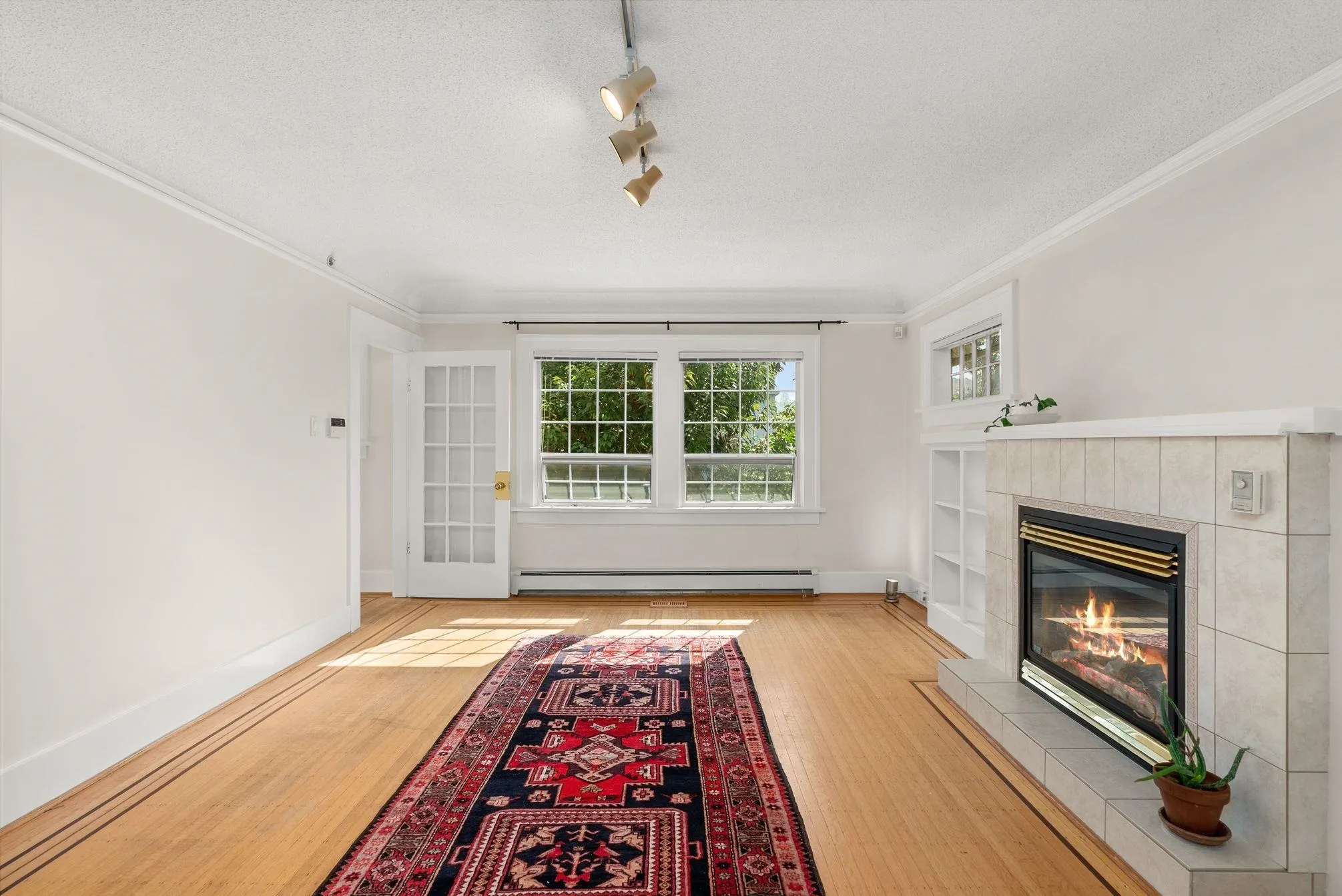 909 W 18th Avenue