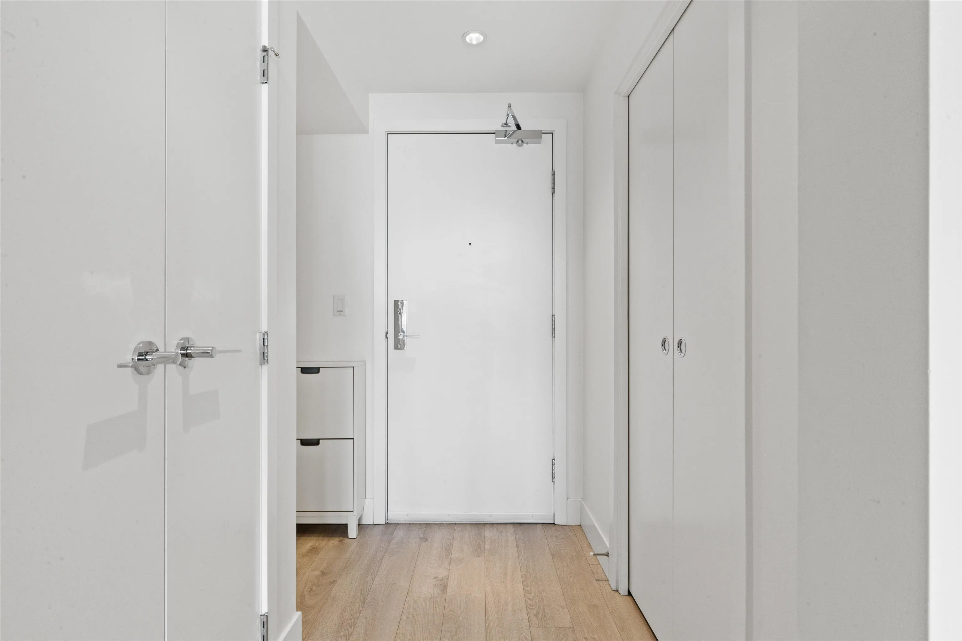 1007 7388 Kingsway