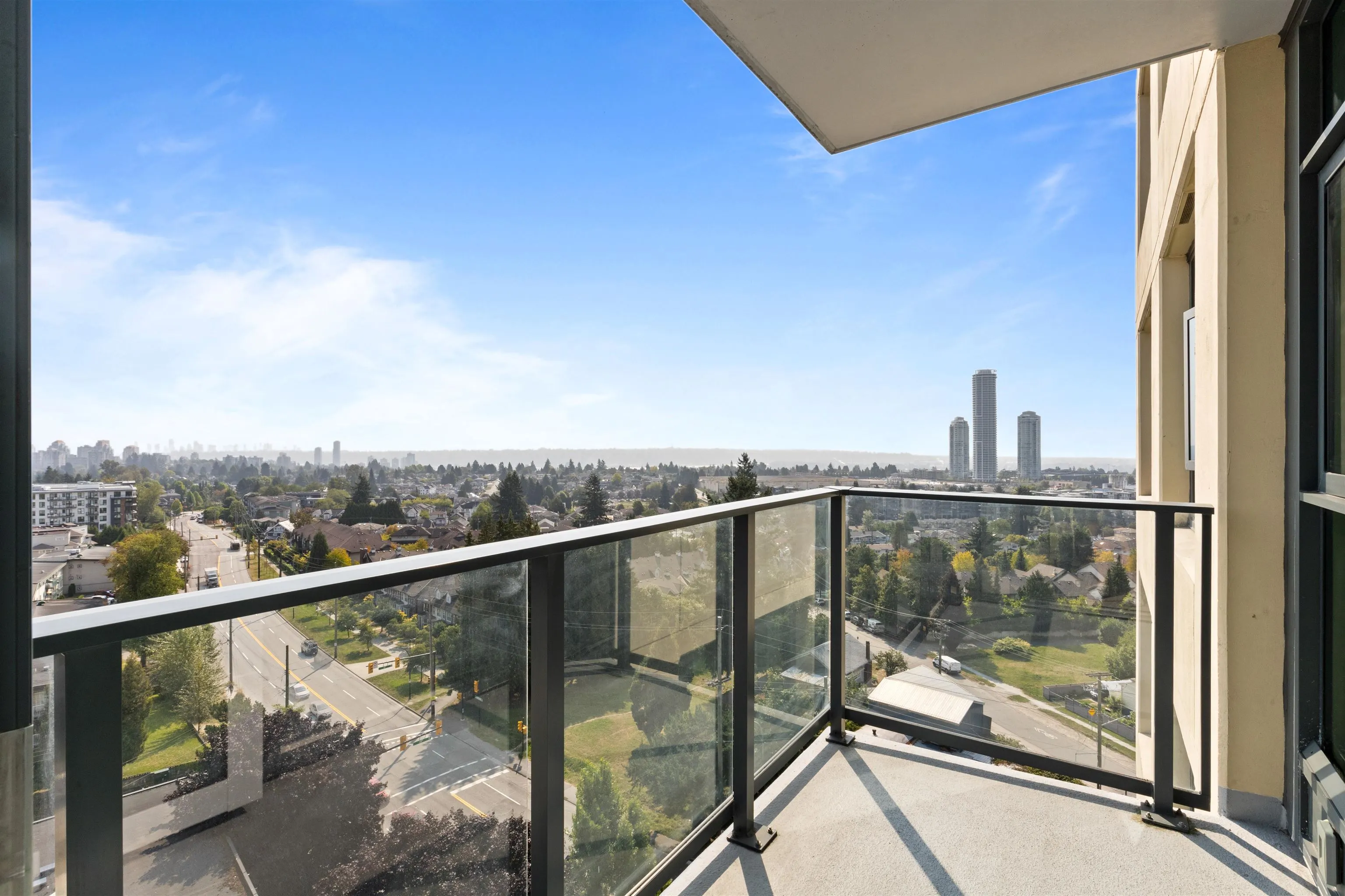 1007 7388 Kingsway