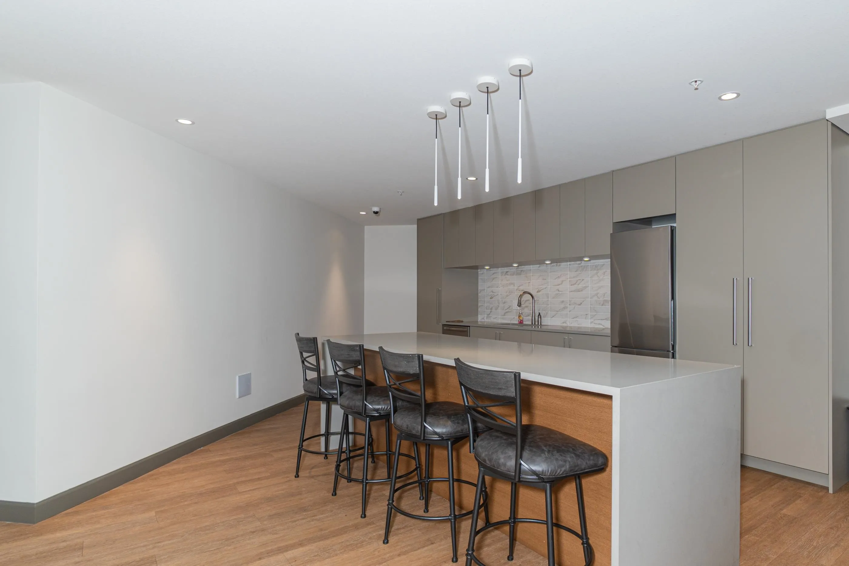 103 14588 Mcdougall Drive
