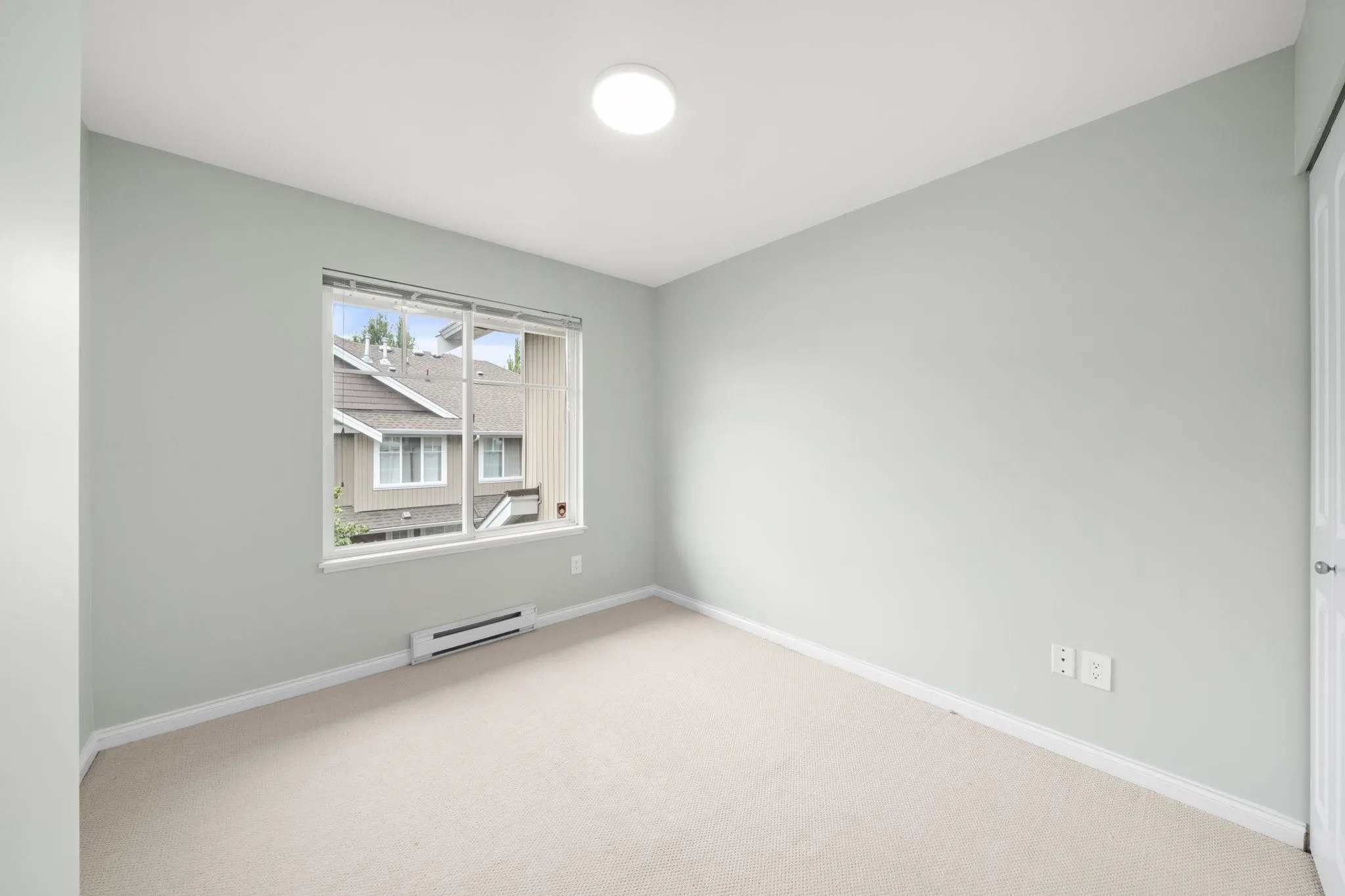 5 19455 65 Avenue