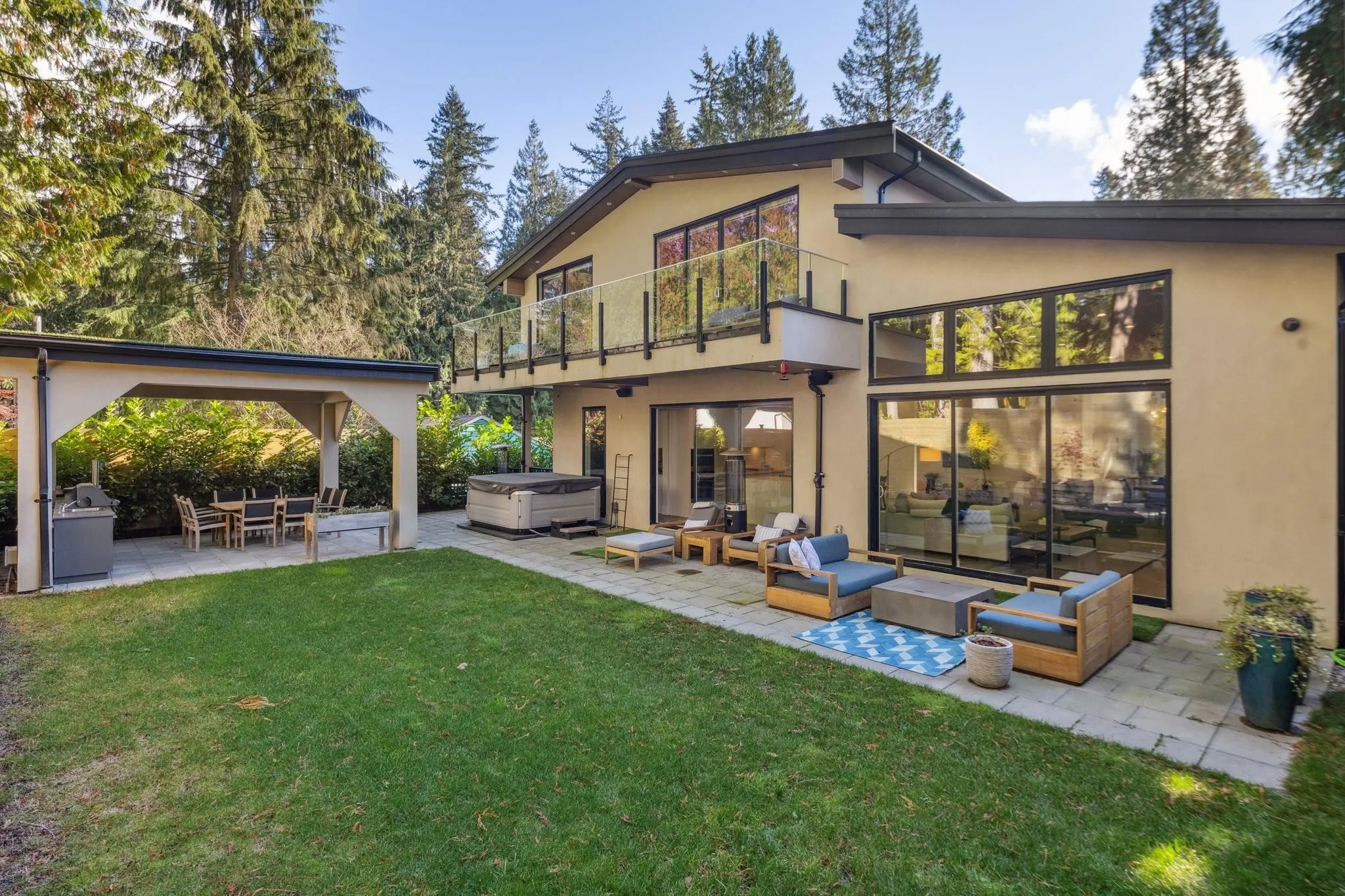 686 E Osborne Road
