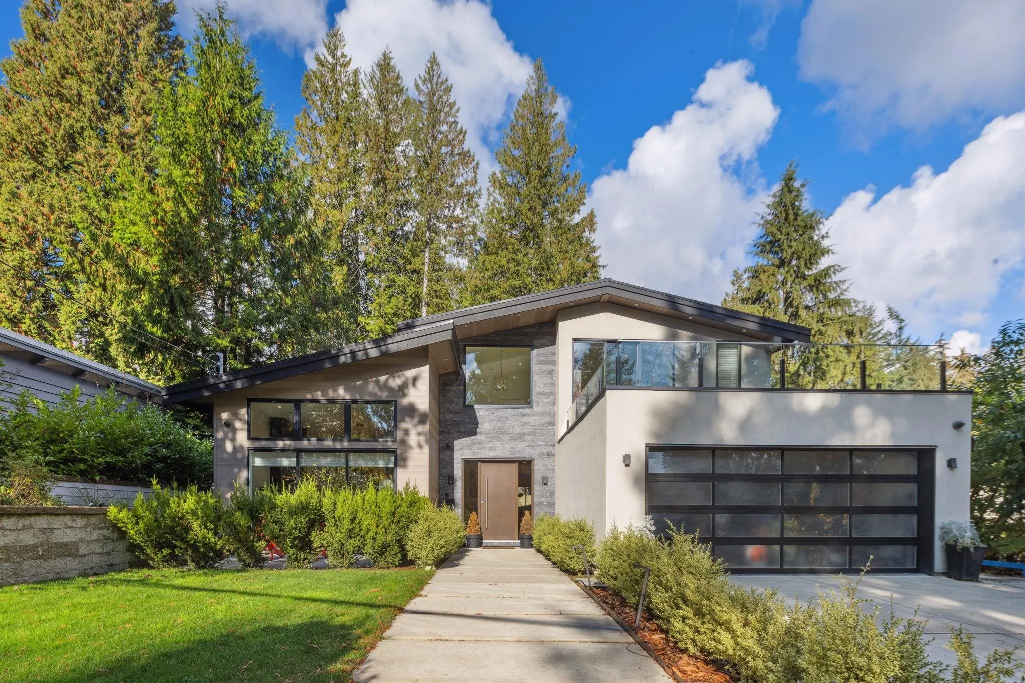 686 E Osborne Road