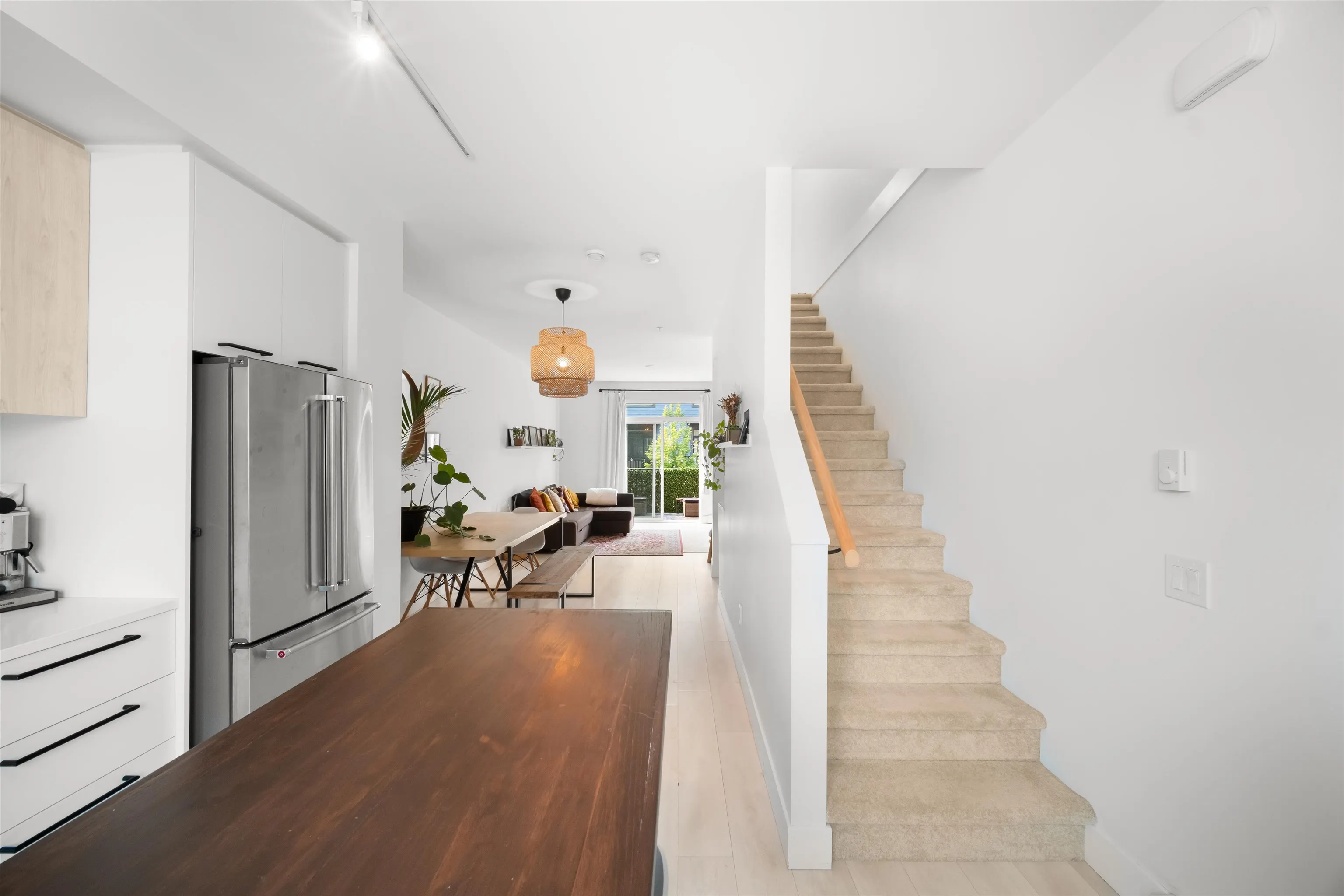 1385 Marinaside Place