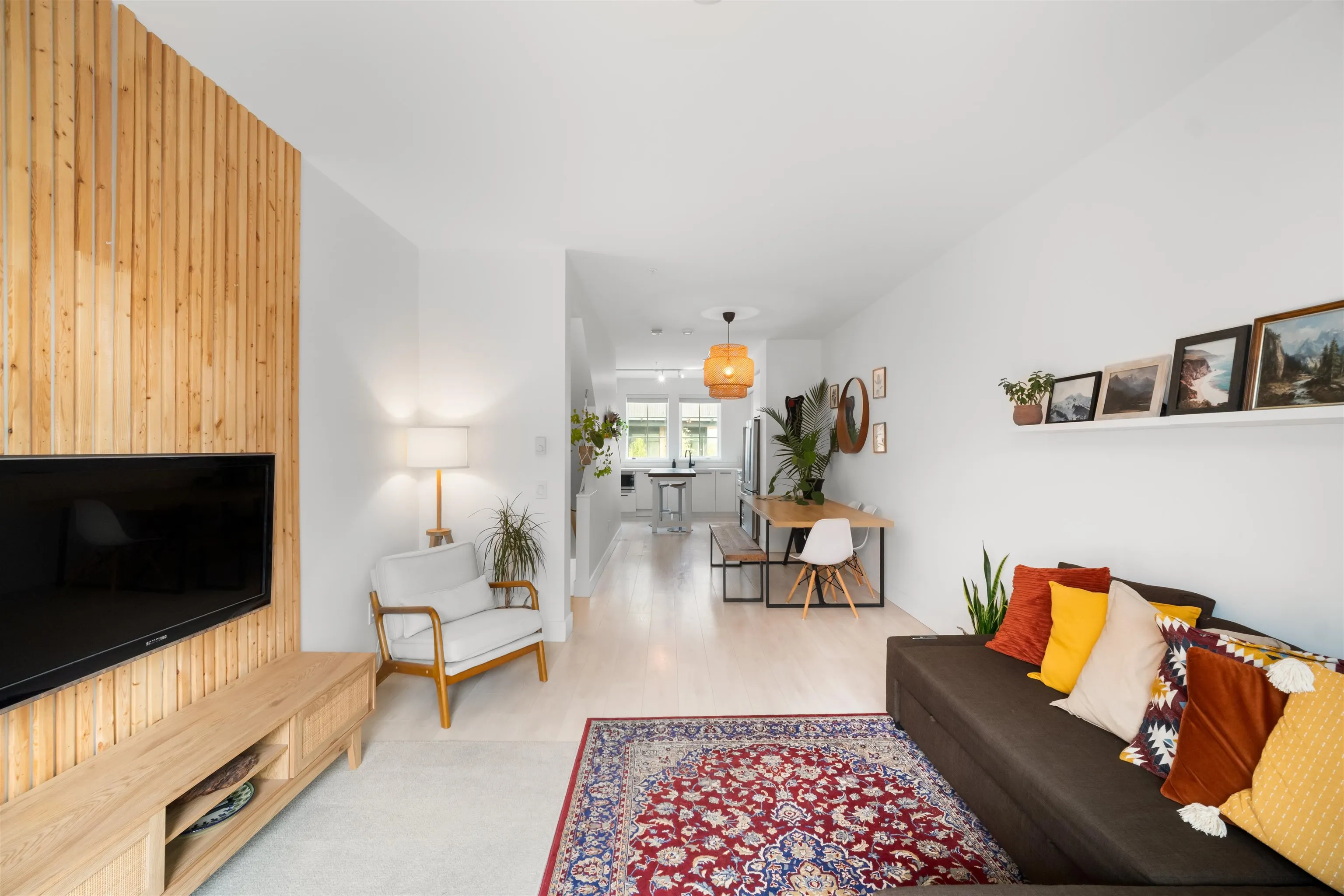 1385 Marinaside Place