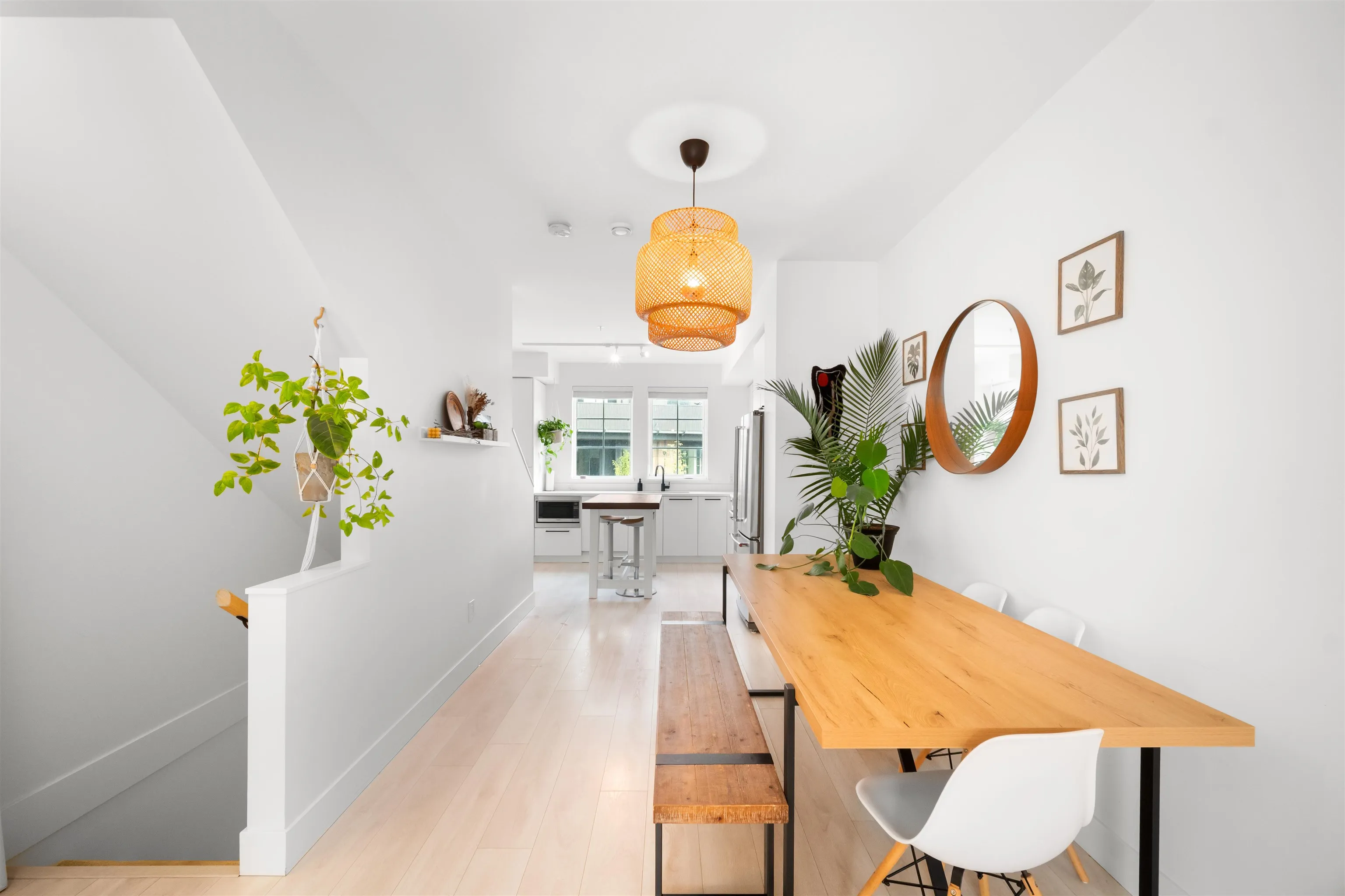 1385 Marinaside Place