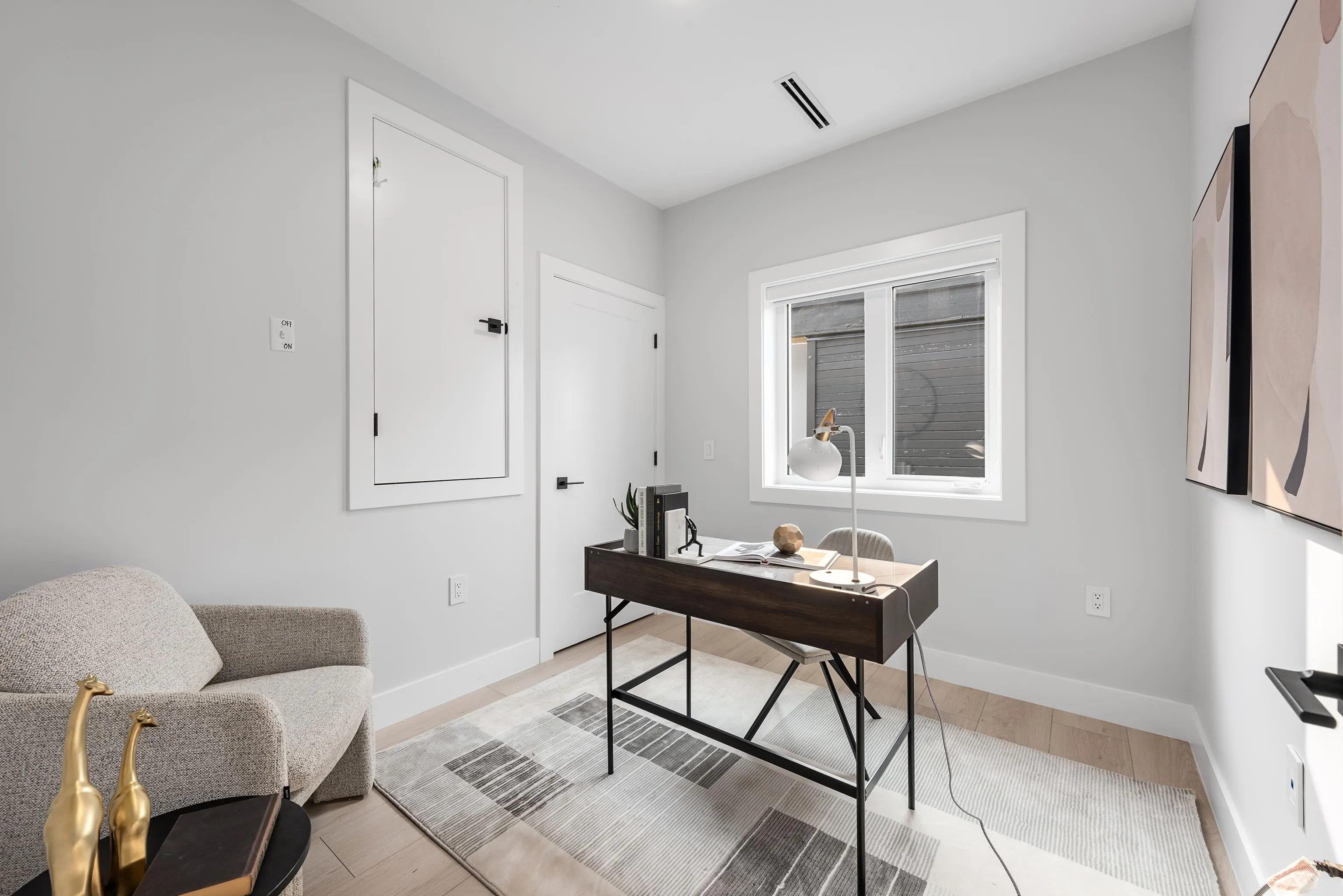 2 2741 Mcgill Street