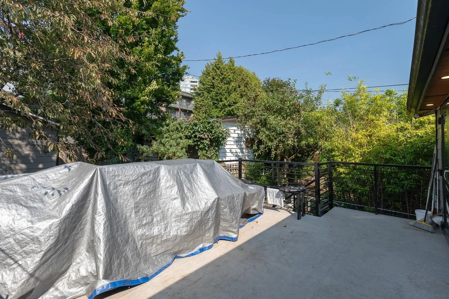 3853 Frances Street