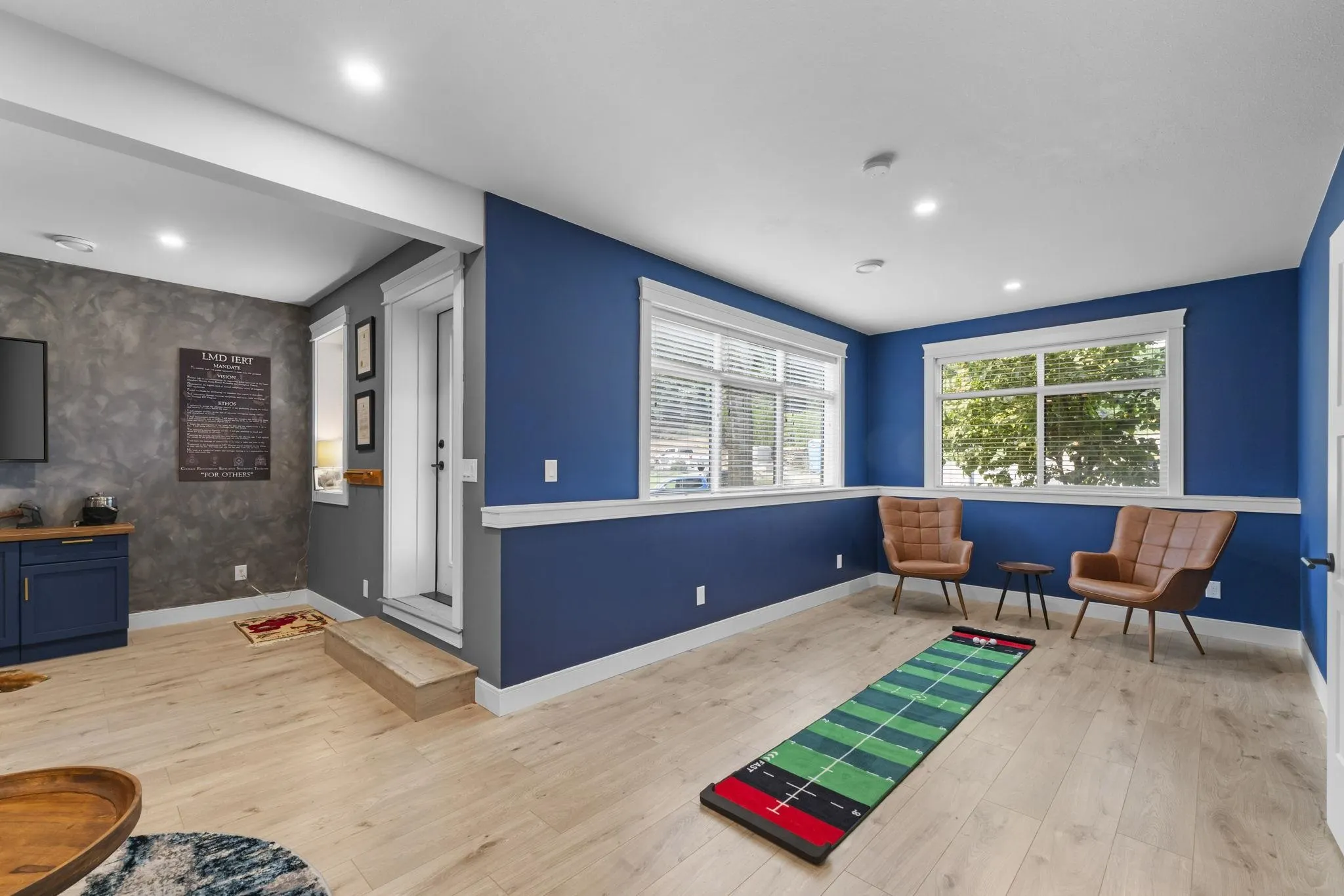 47208 Swallow Place
