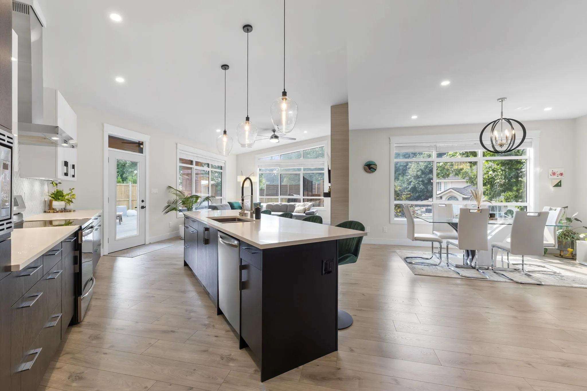 47208 Swallow Place
