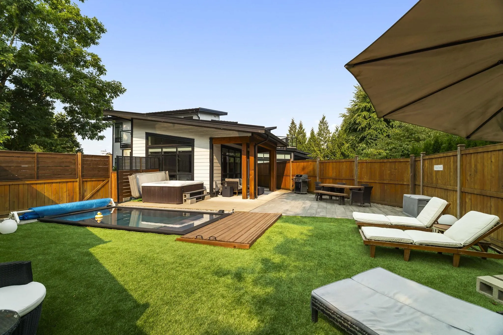 47208 Swallow Place