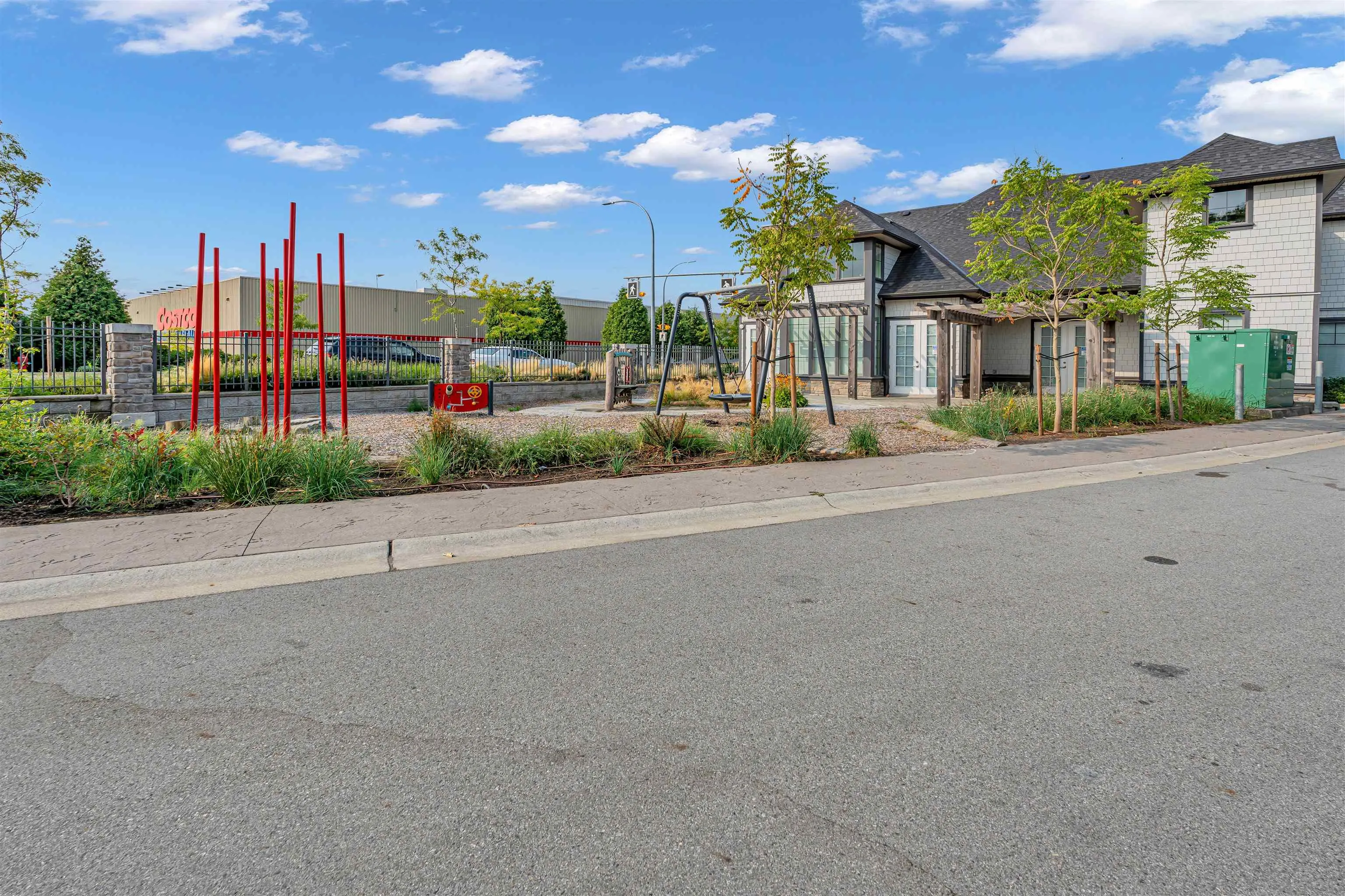4 20487 65 Avenue