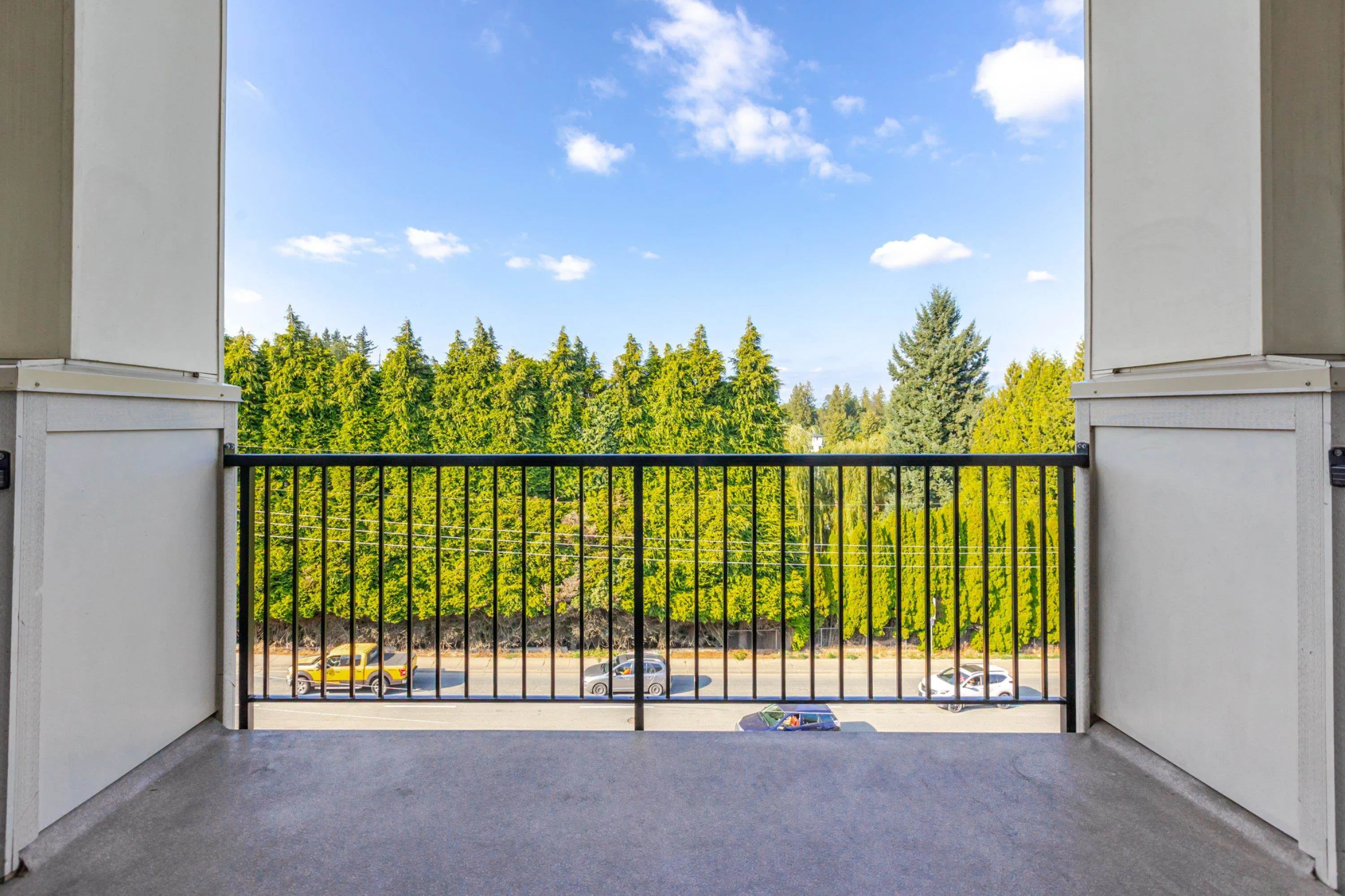 405 3192 Gladwin Road Road