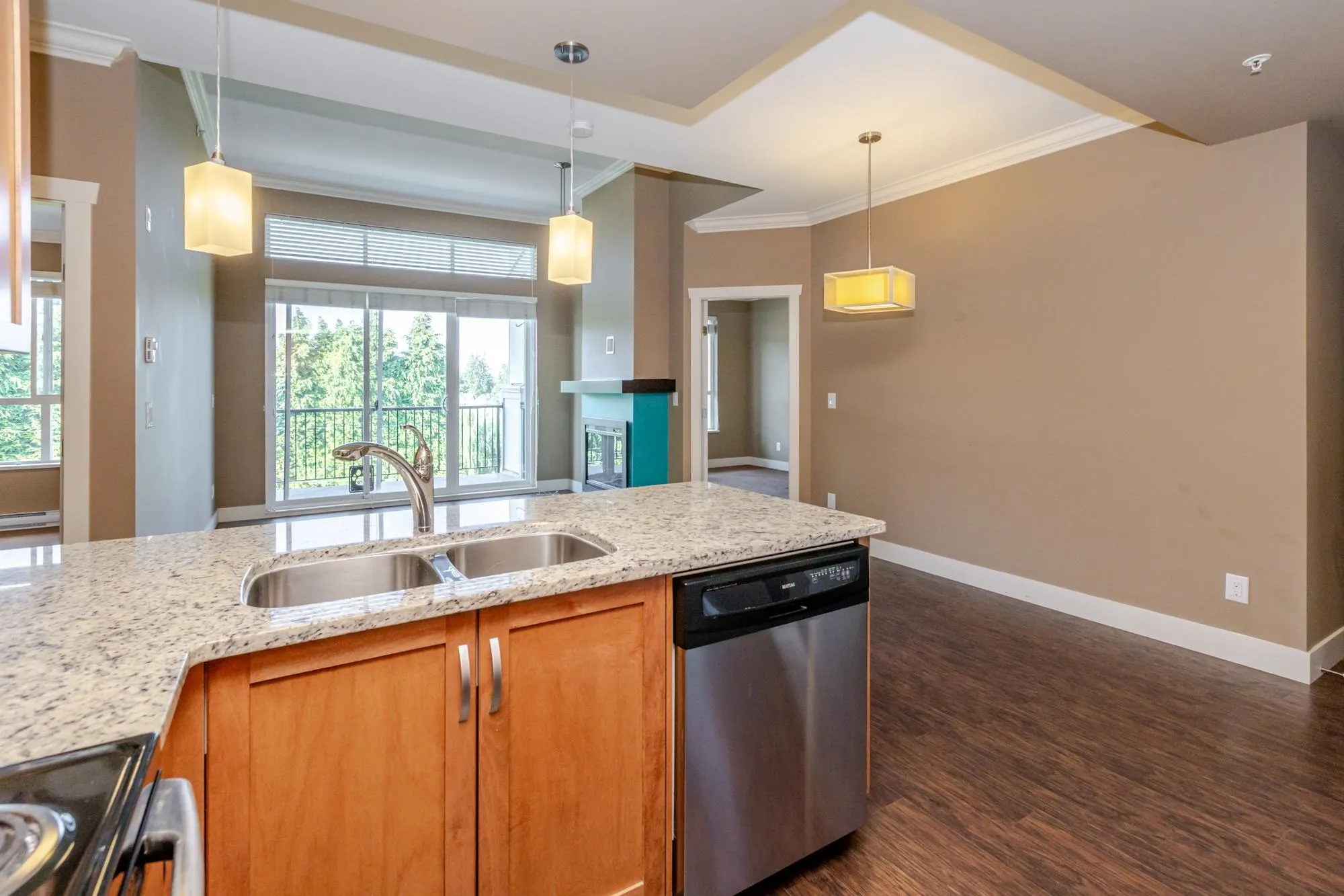 405 3192 Gladwin Road Road
