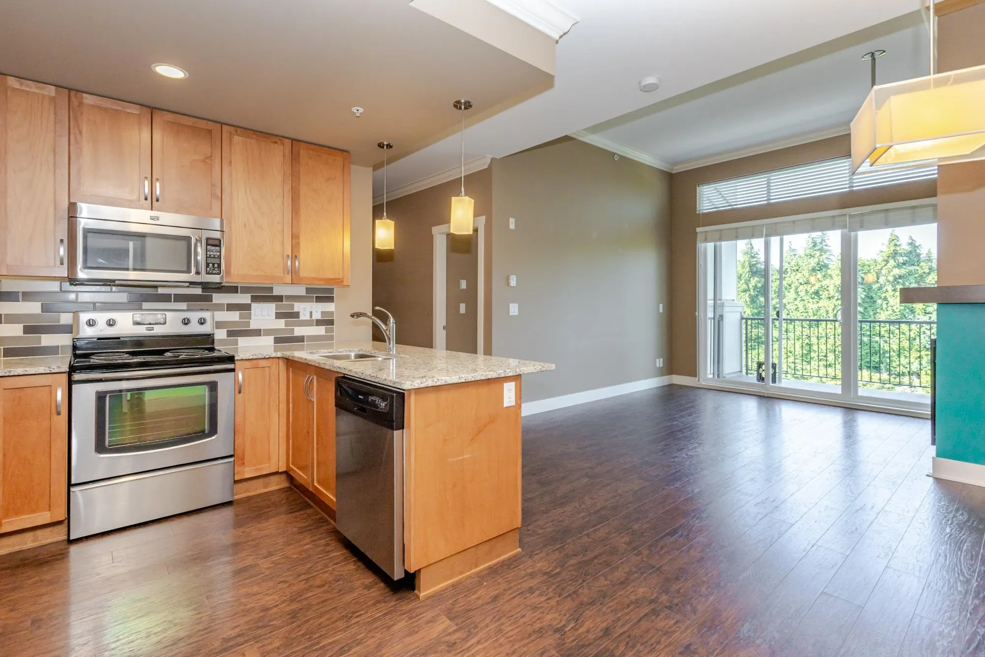 405 3192 Gladwin Road Road