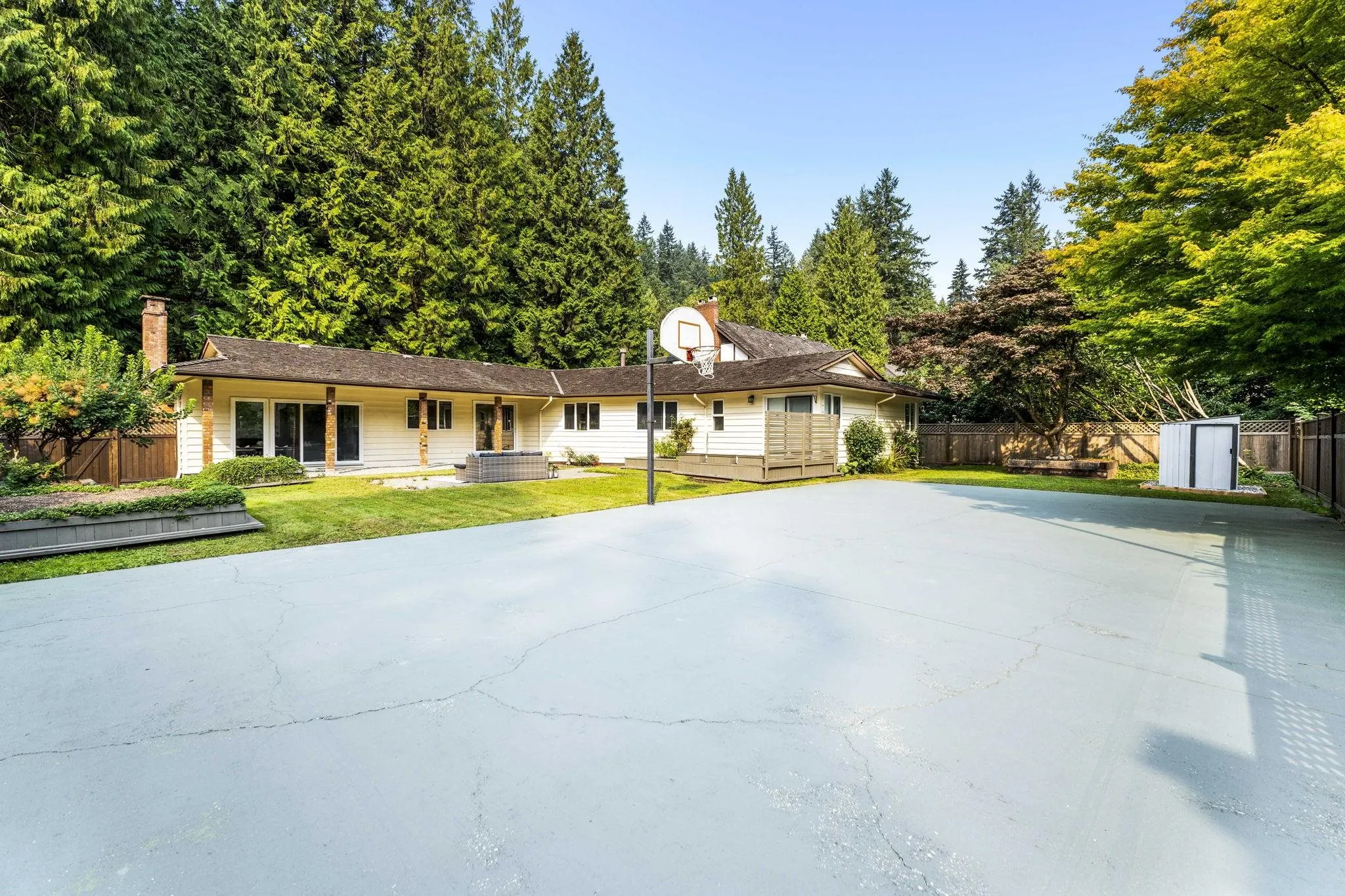 1220 Seymour Boulevard
