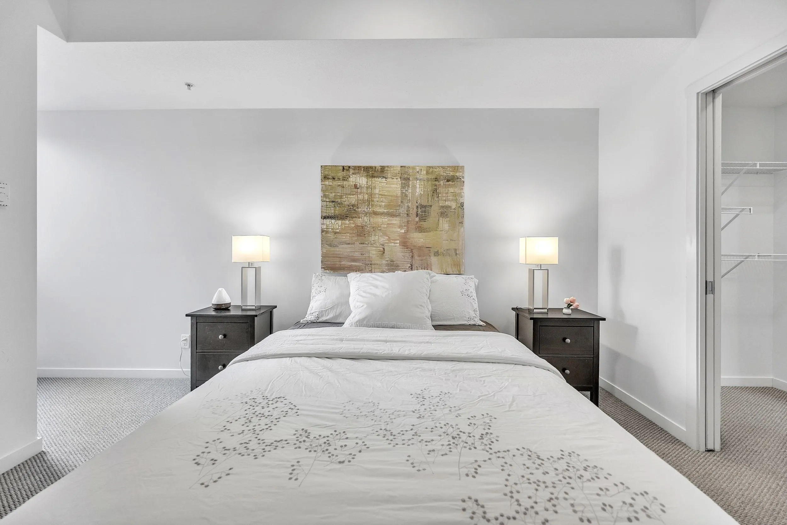 205 2239 Kingsway