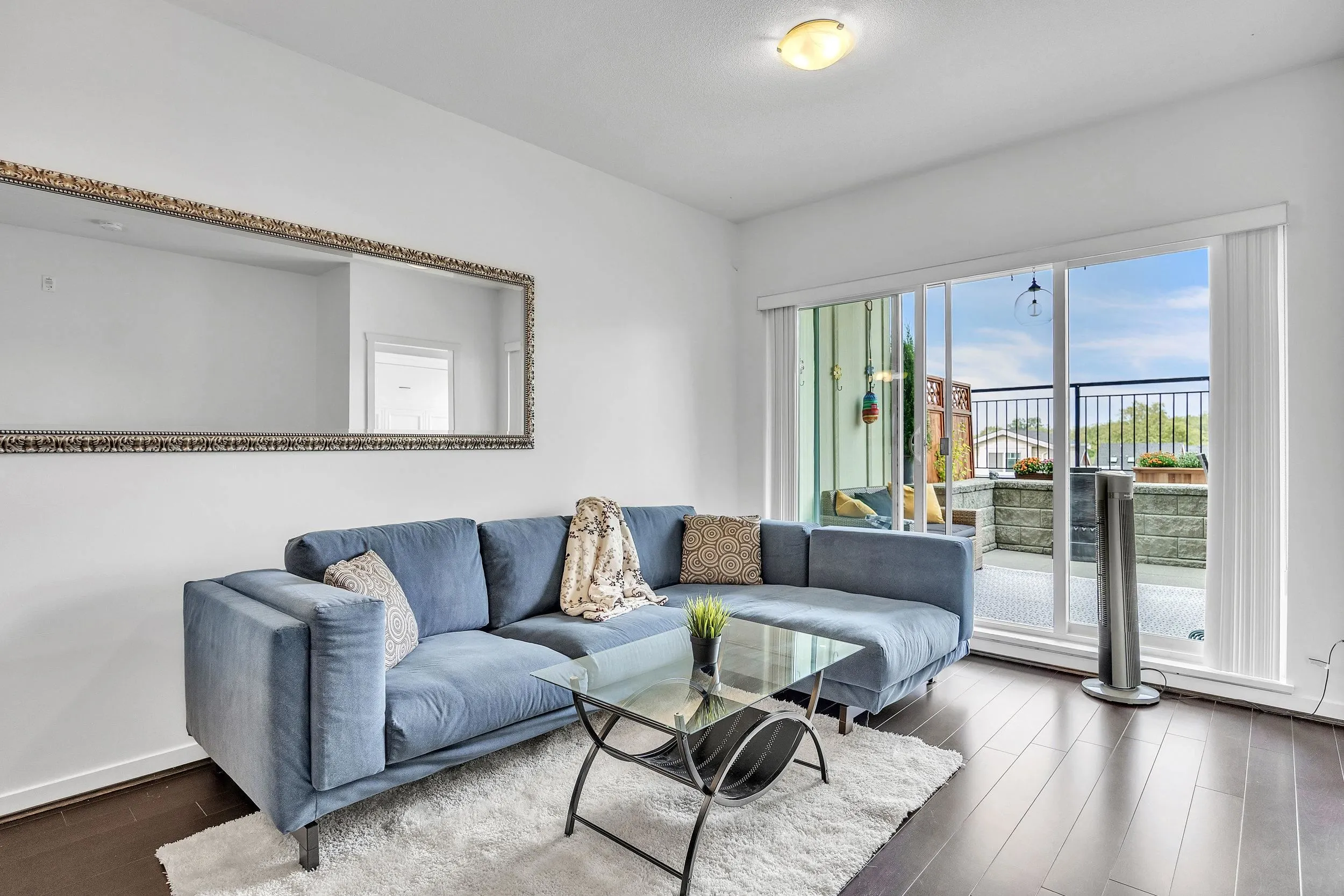 205 2239 Kingsway