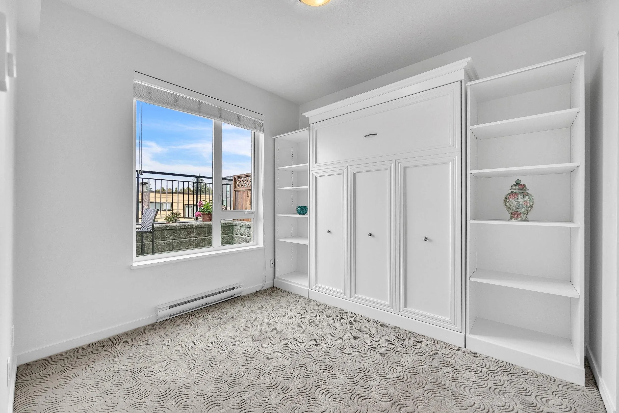 205 2239 Kingsway