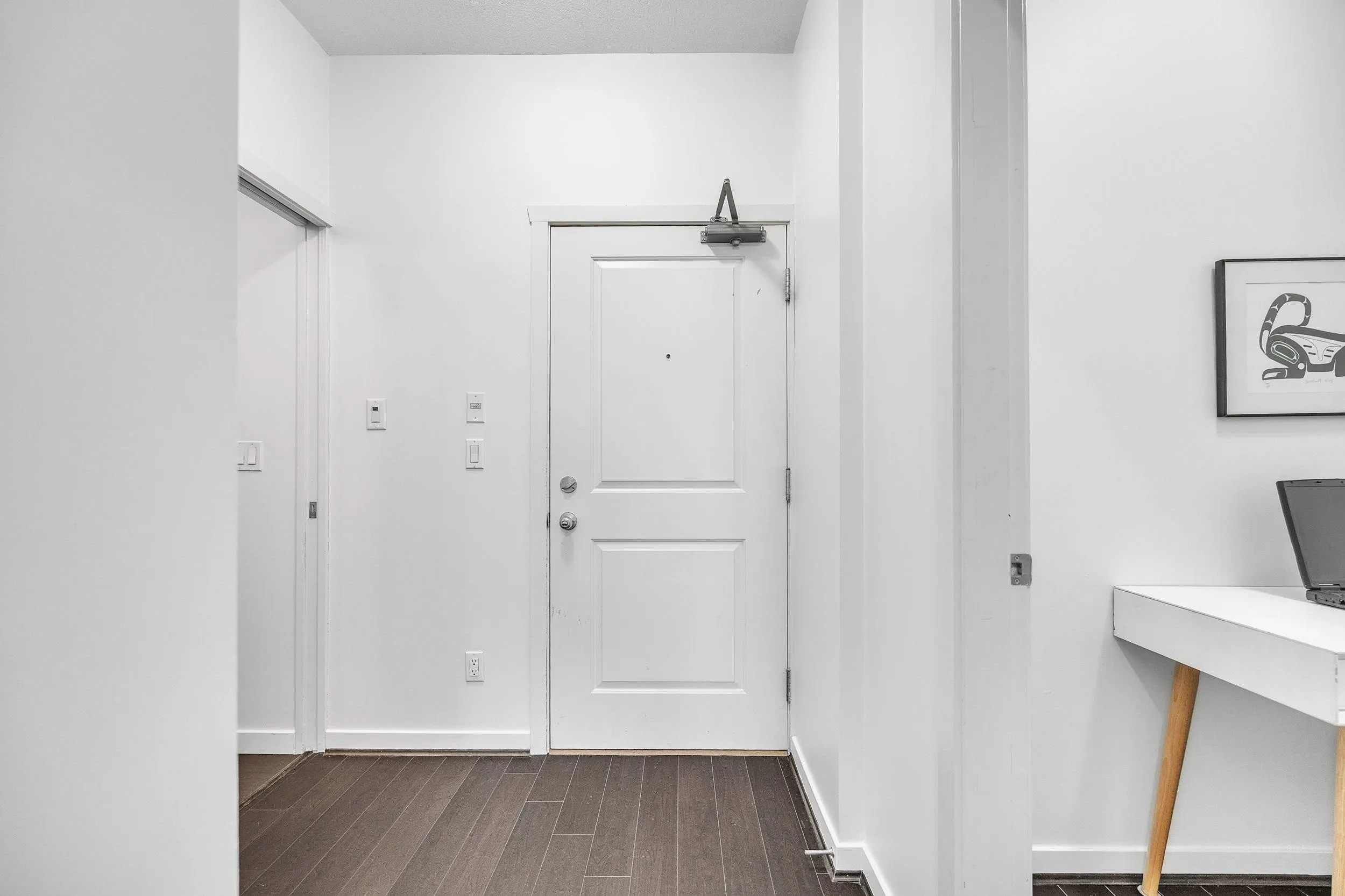205 2239 Kingsway