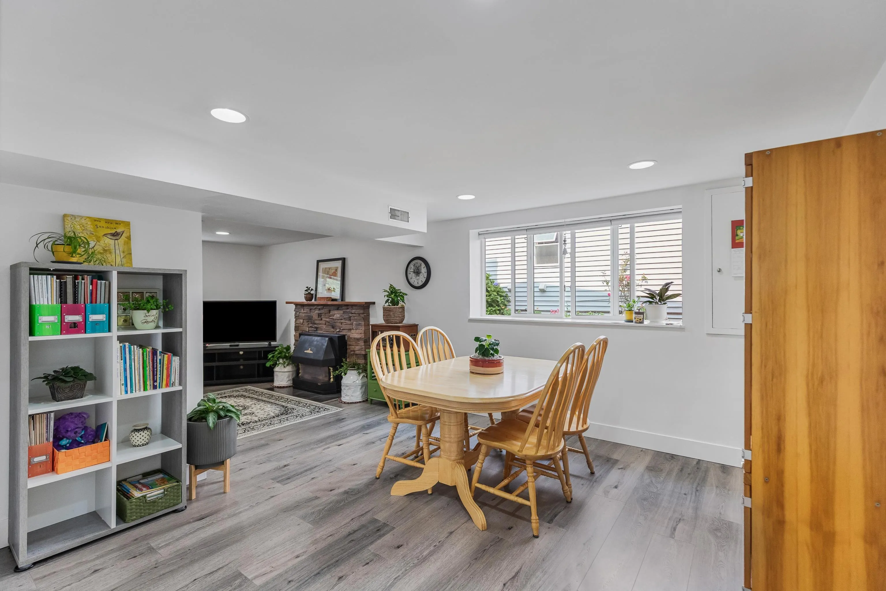 12430 208 Street