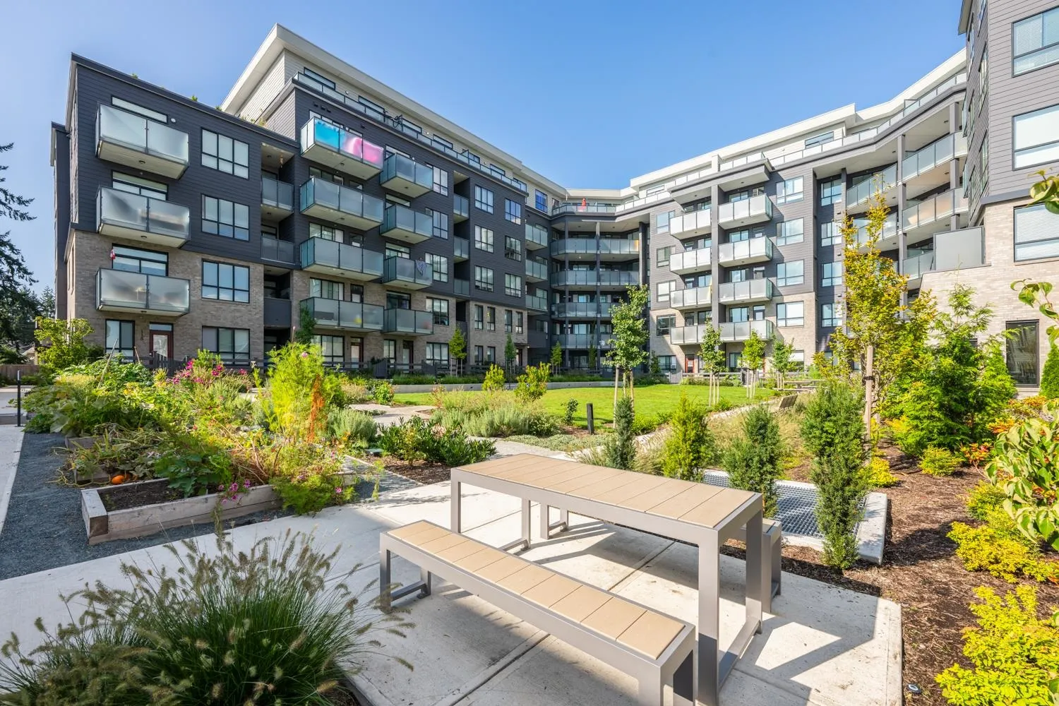 146 15778 85 Avenue