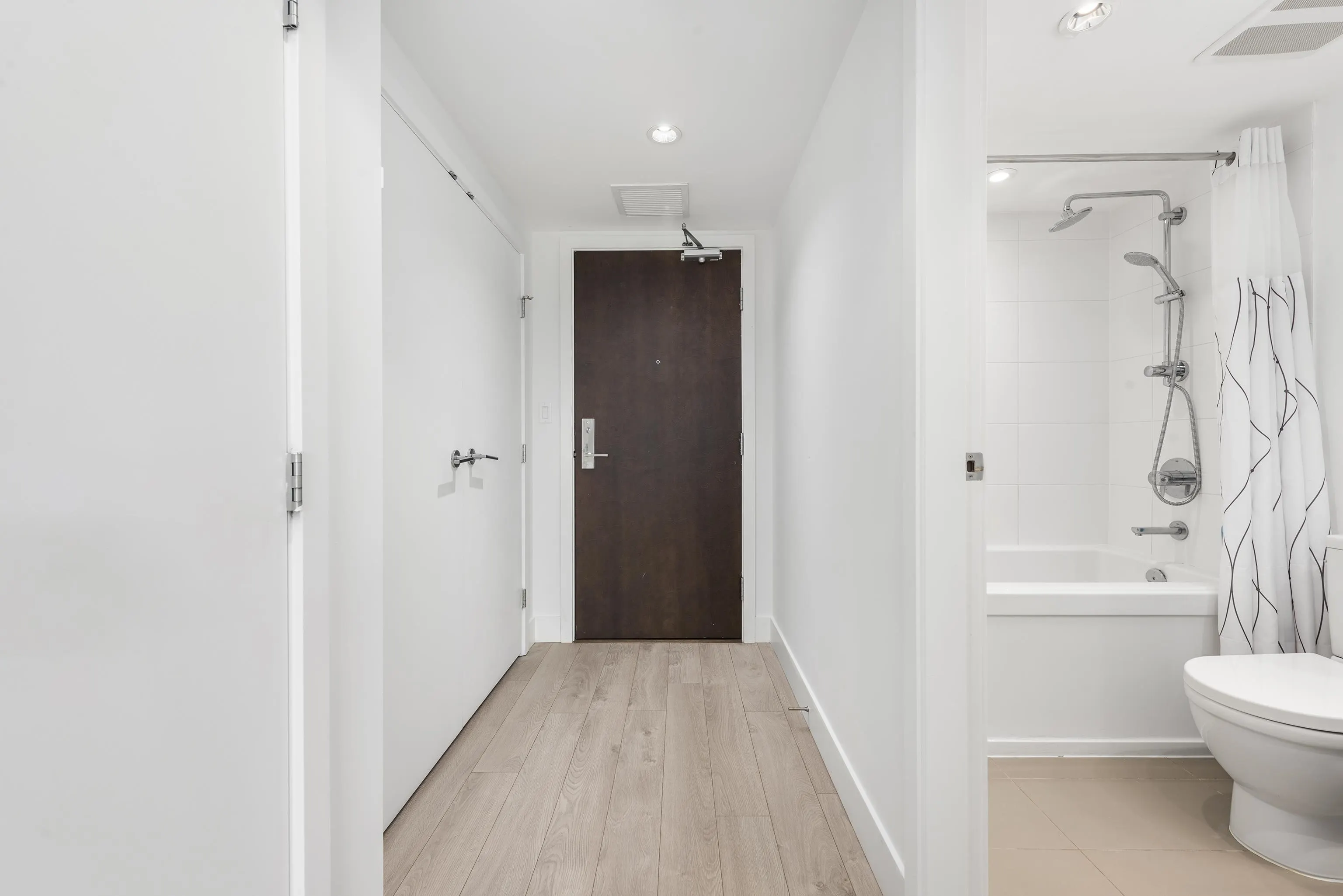 1909 1550 Fern Street