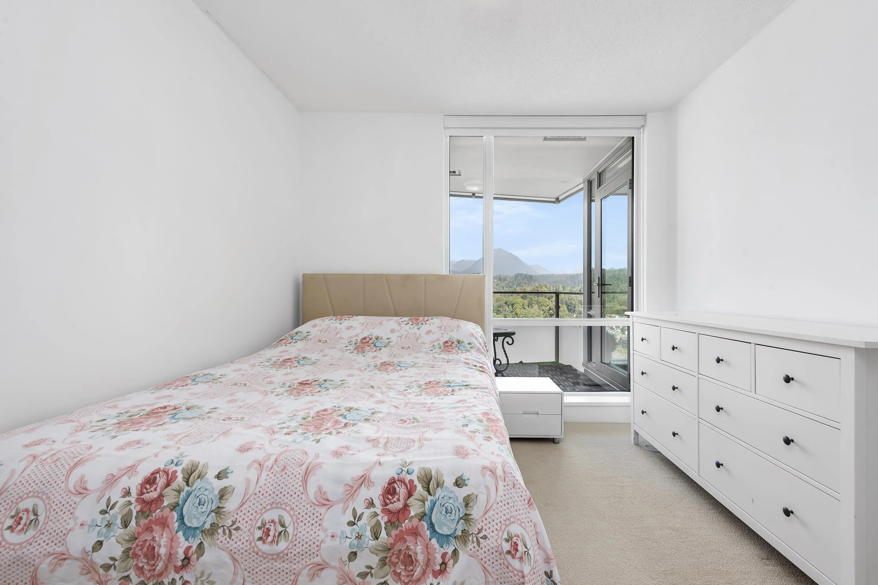 1909 1550 Fern Street