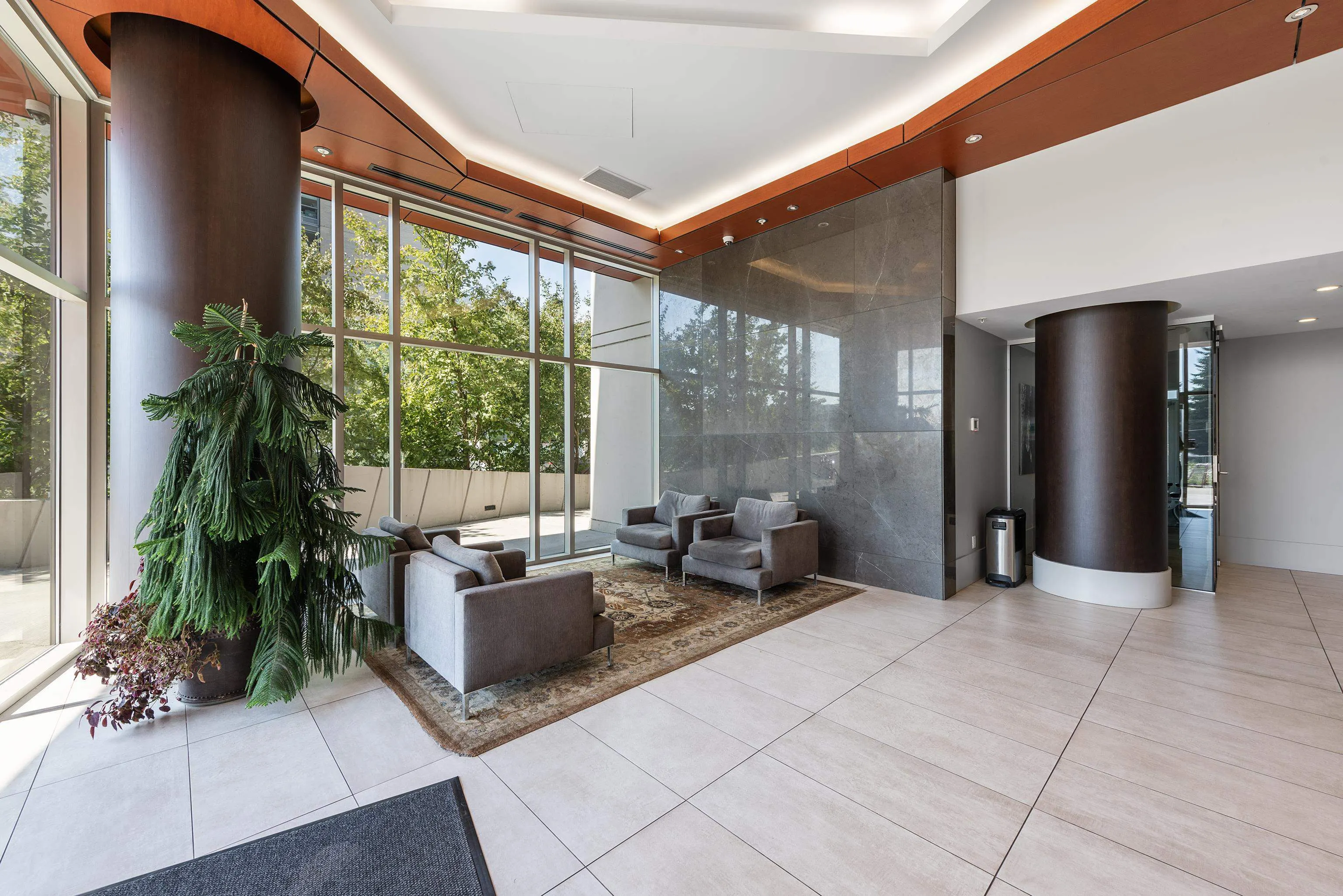 1909 1550 Fern Street