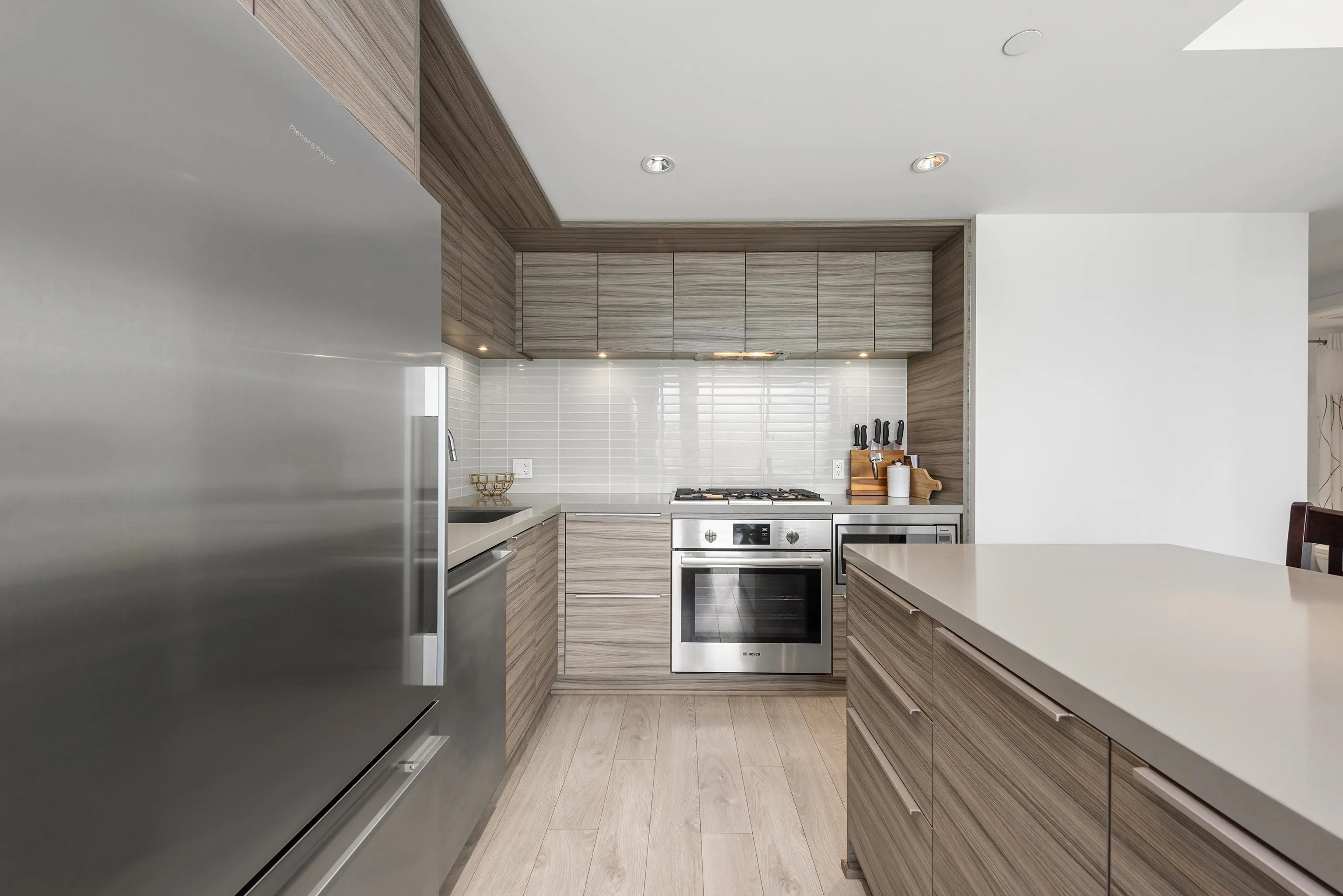 1909 1550 Fern Street
