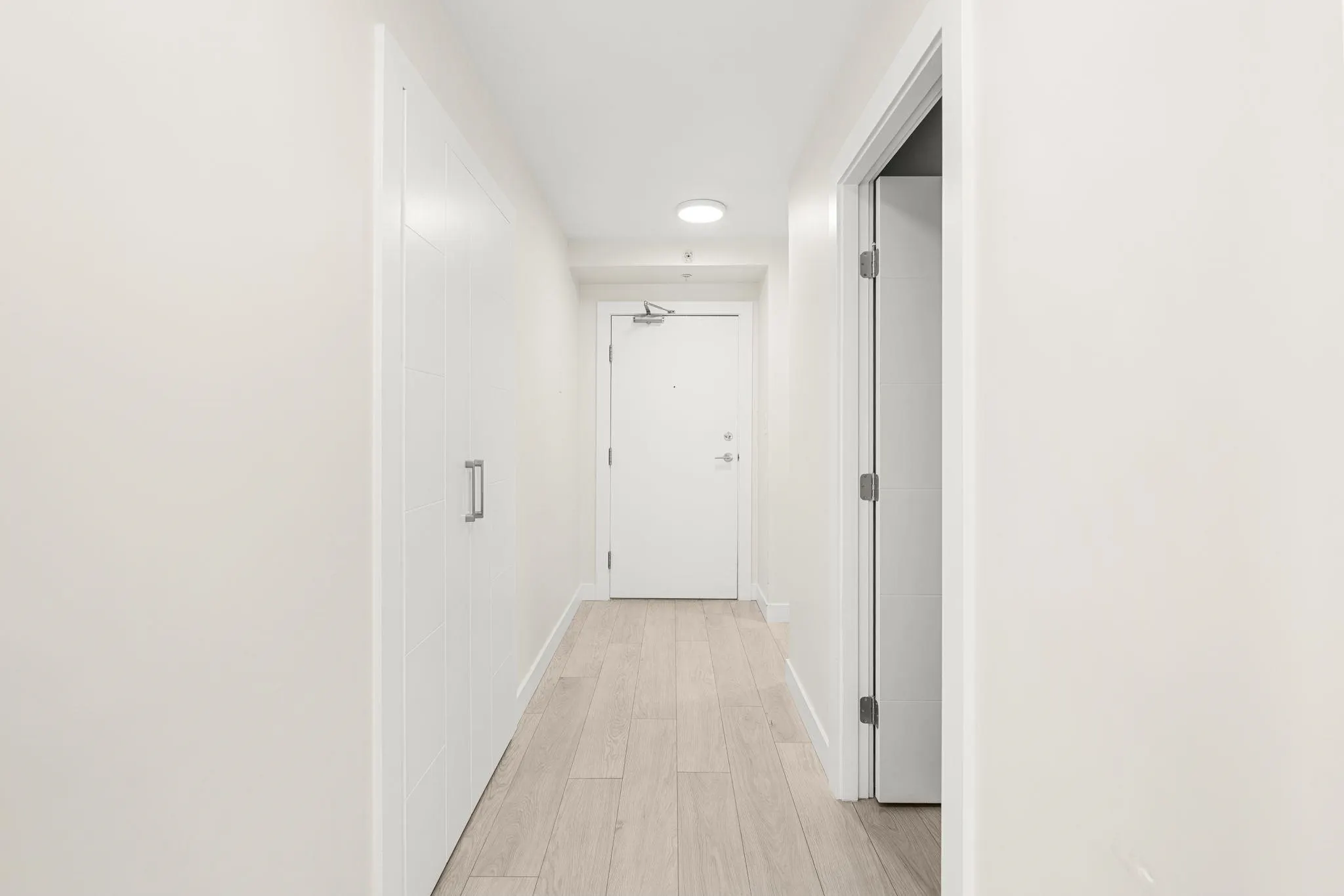 1501 193 Aquarius Mews