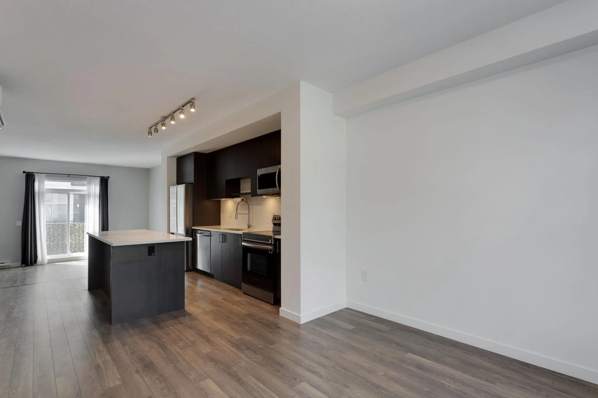 147 15778 85 Avenue