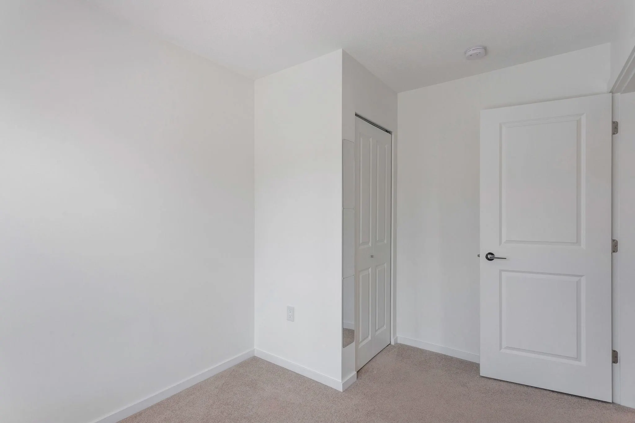 147 15778 85 Avenue