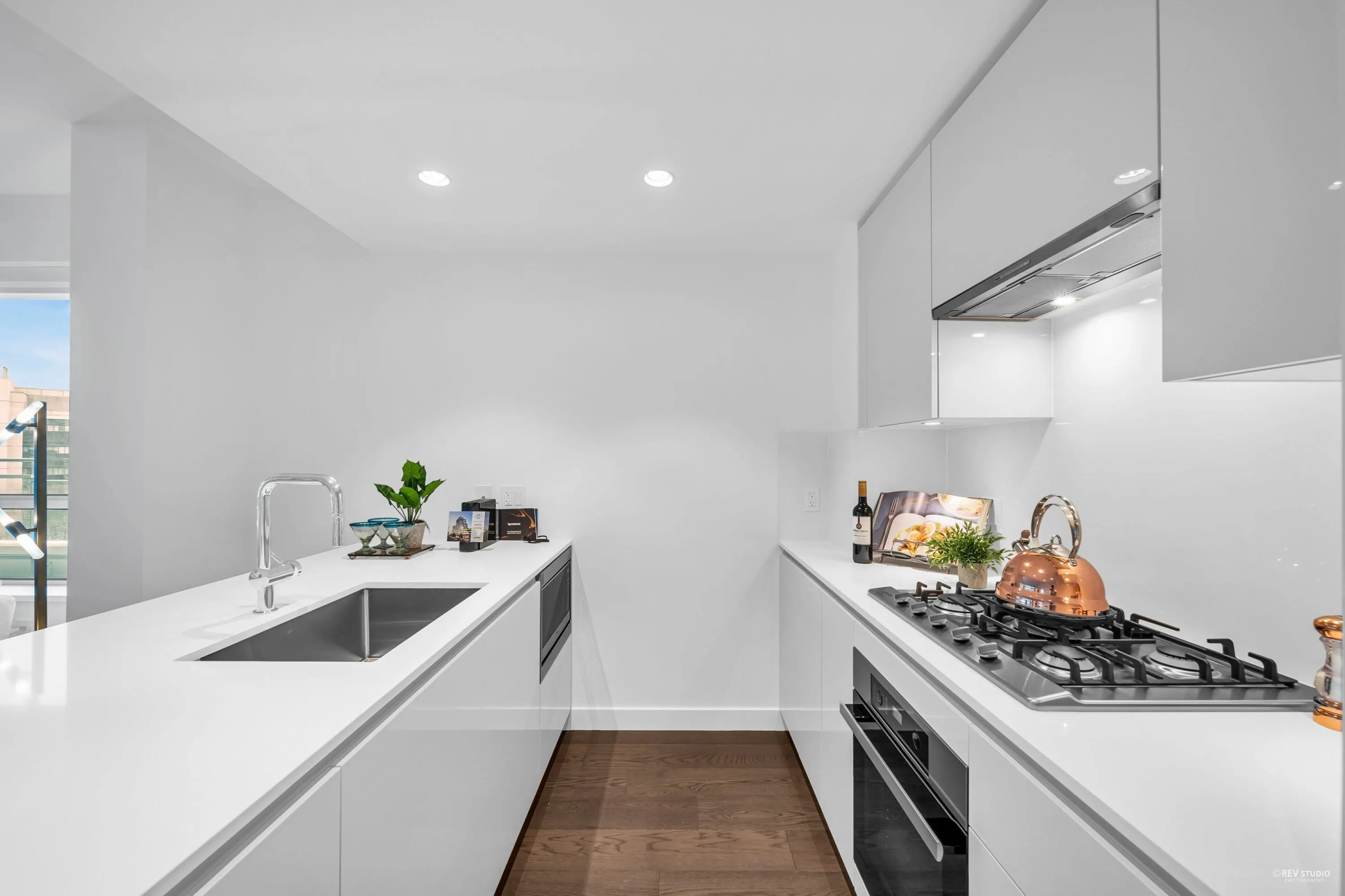 703 5766 Gilbert Road