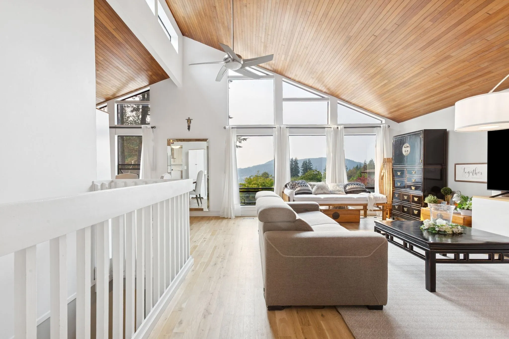 6 Elsdon Bay