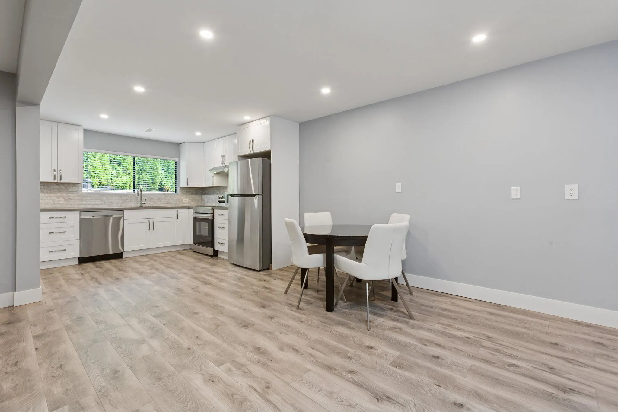 6 Elsdon Bay