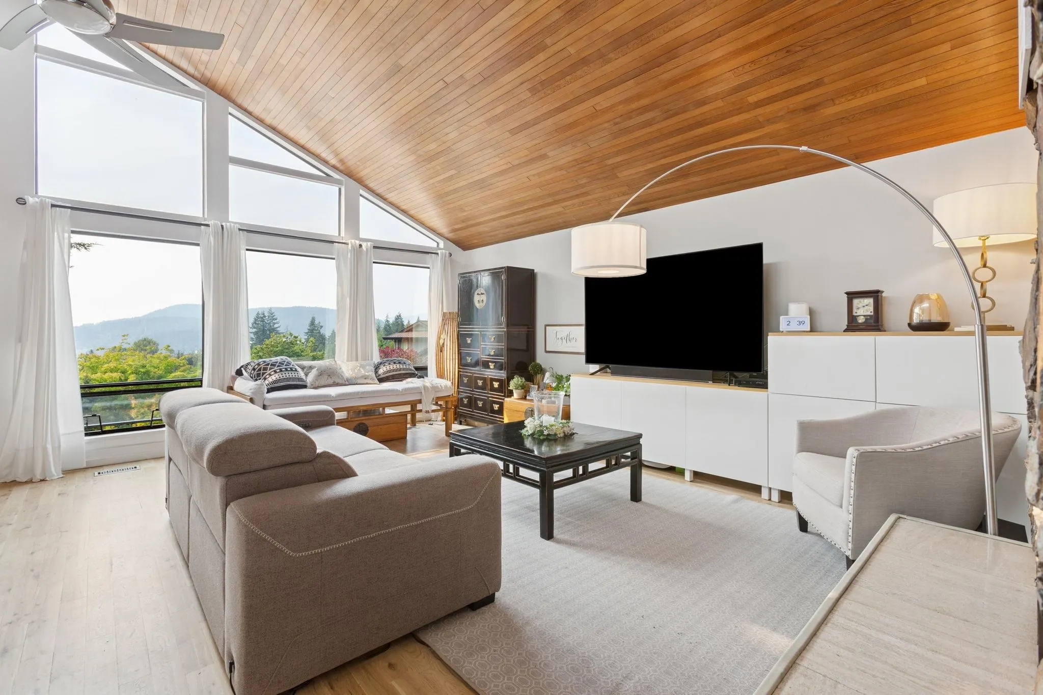 6 Elsdon Bay